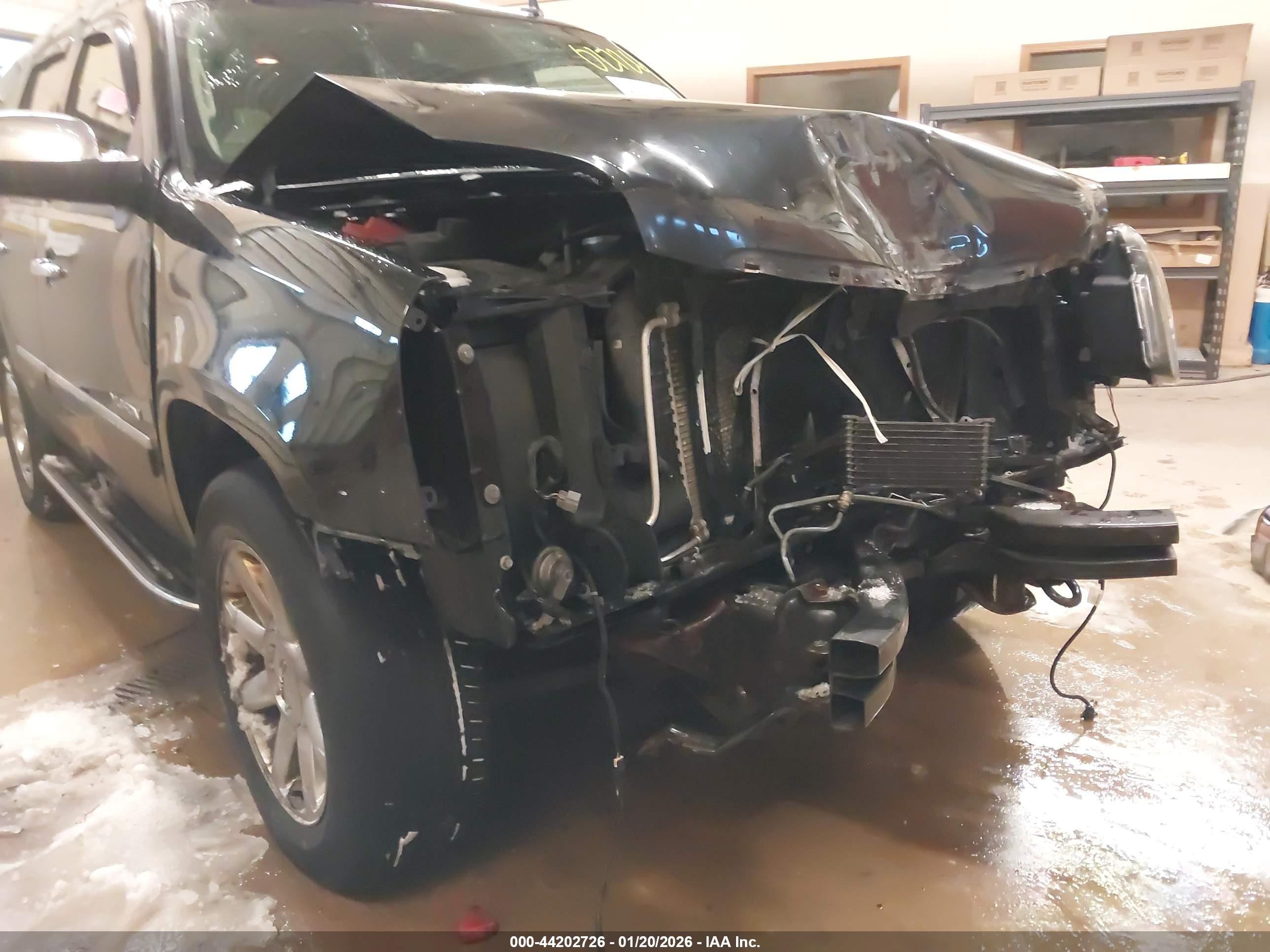 GMC YUKON image 6