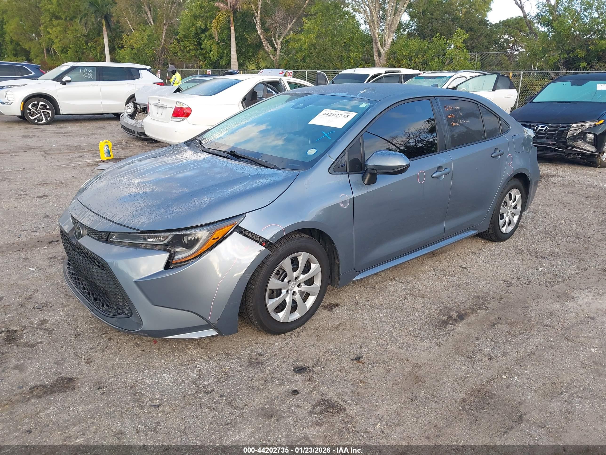 TOYOTA COROLLA image 2