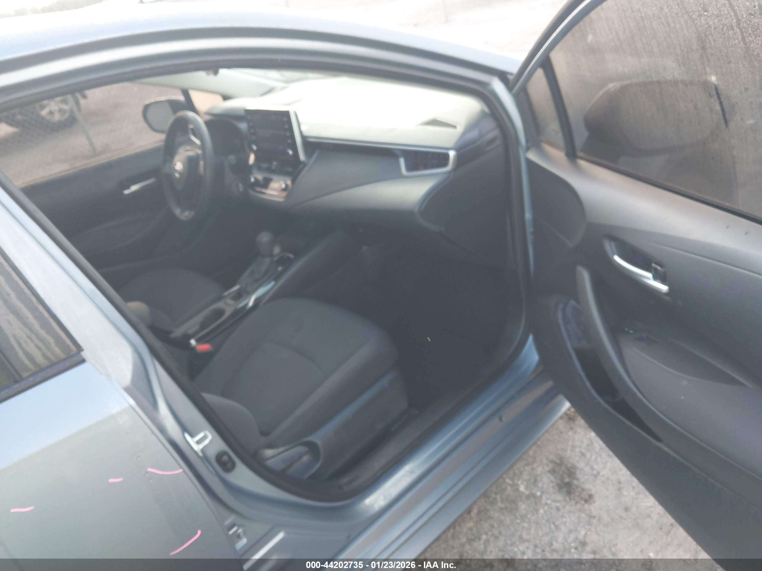 TOYOTA COROLLA image 5