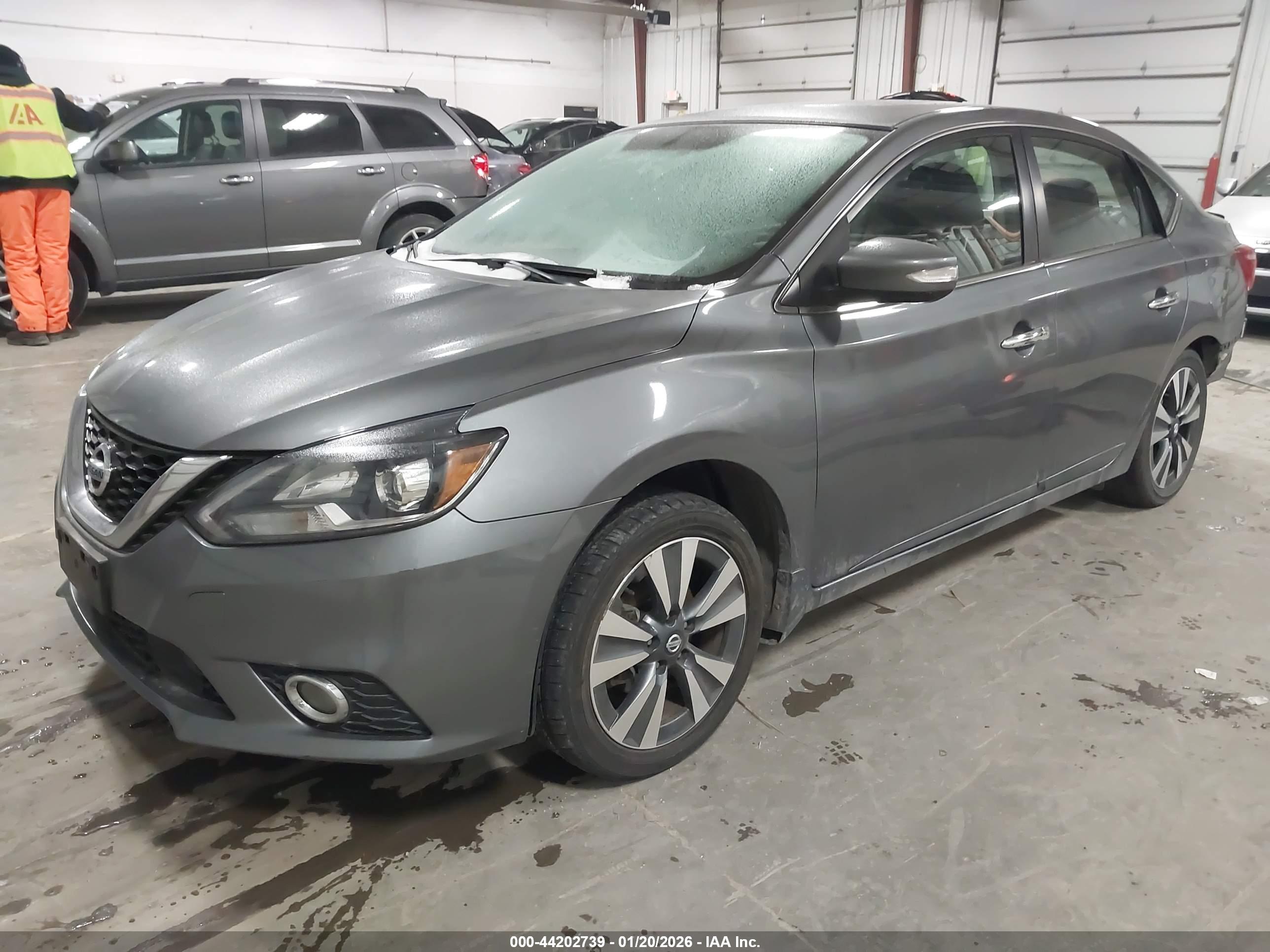 NISSAN SENTRA image 2