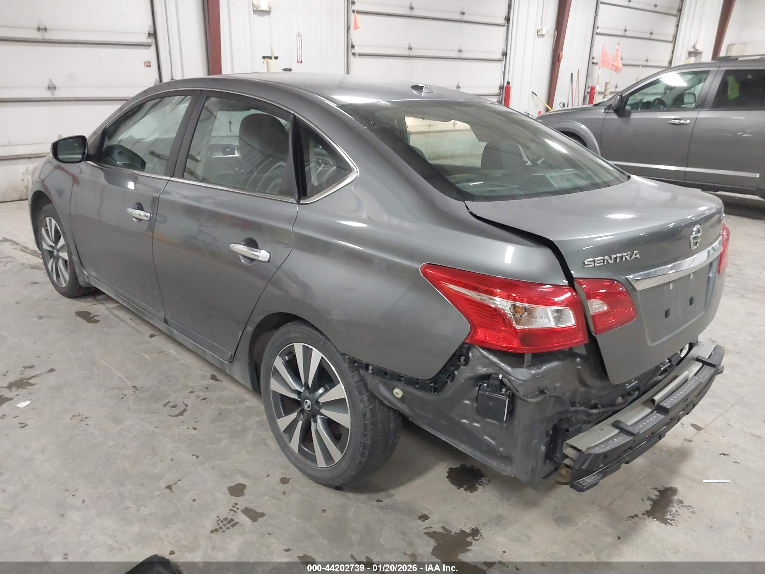 NISSAN SENTRA image 3