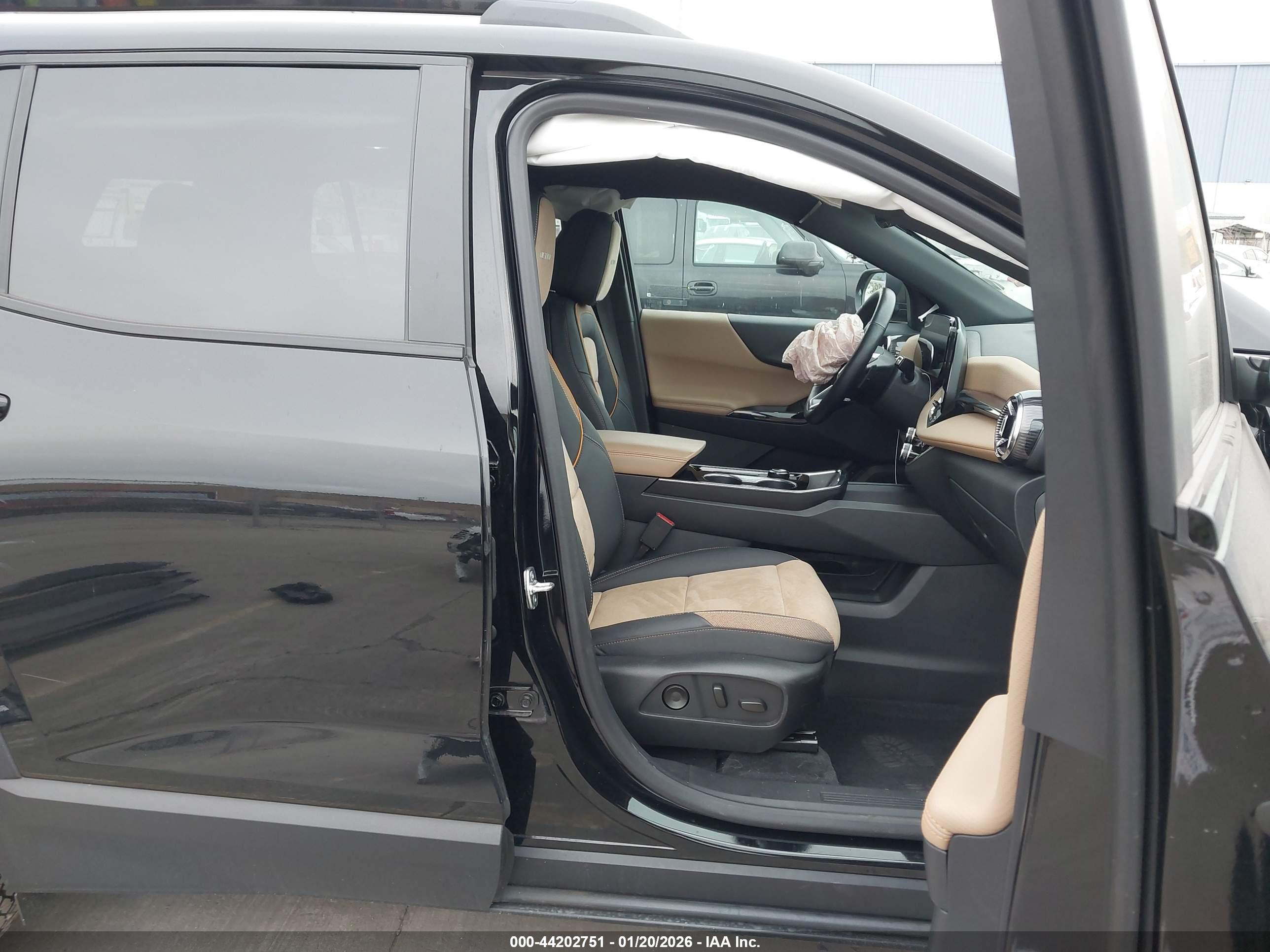CHEVROLET EQUINOX image 5