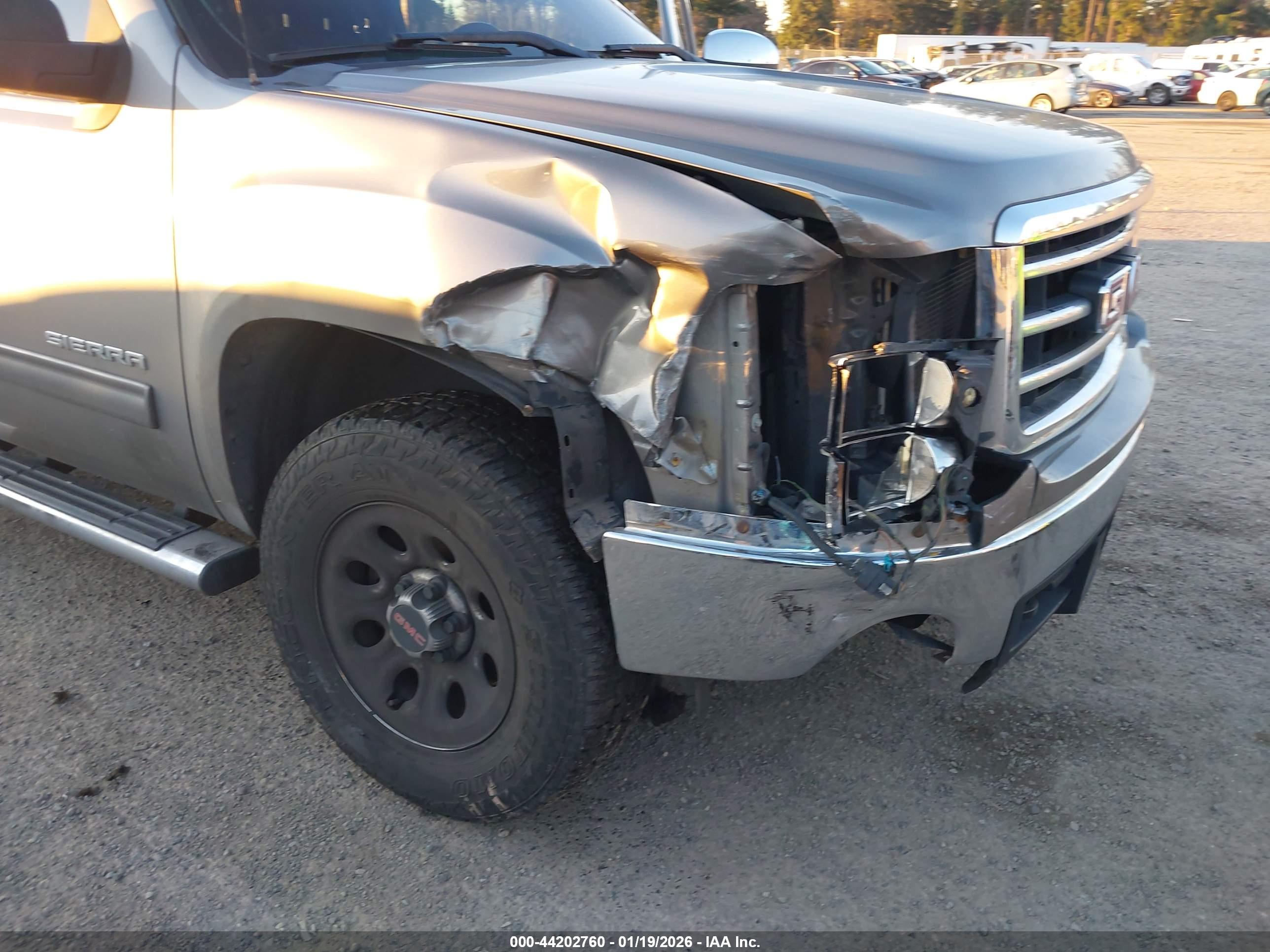 GMC SIERRA image 6