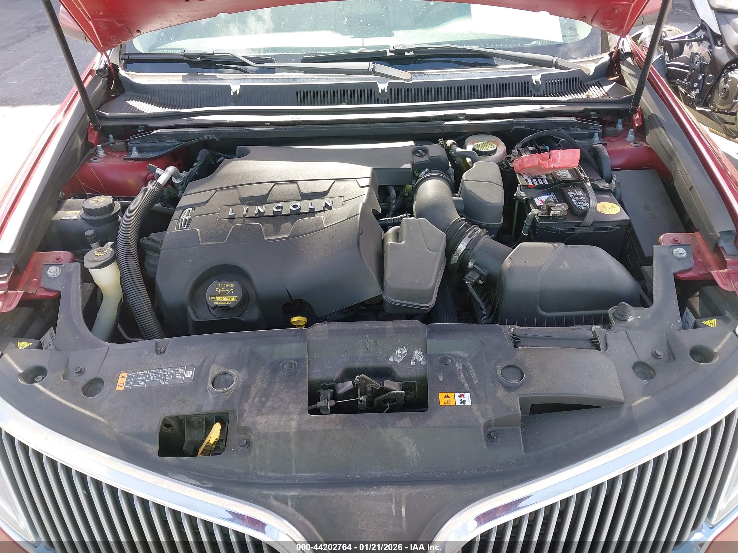 LINCOLN MKS image 10