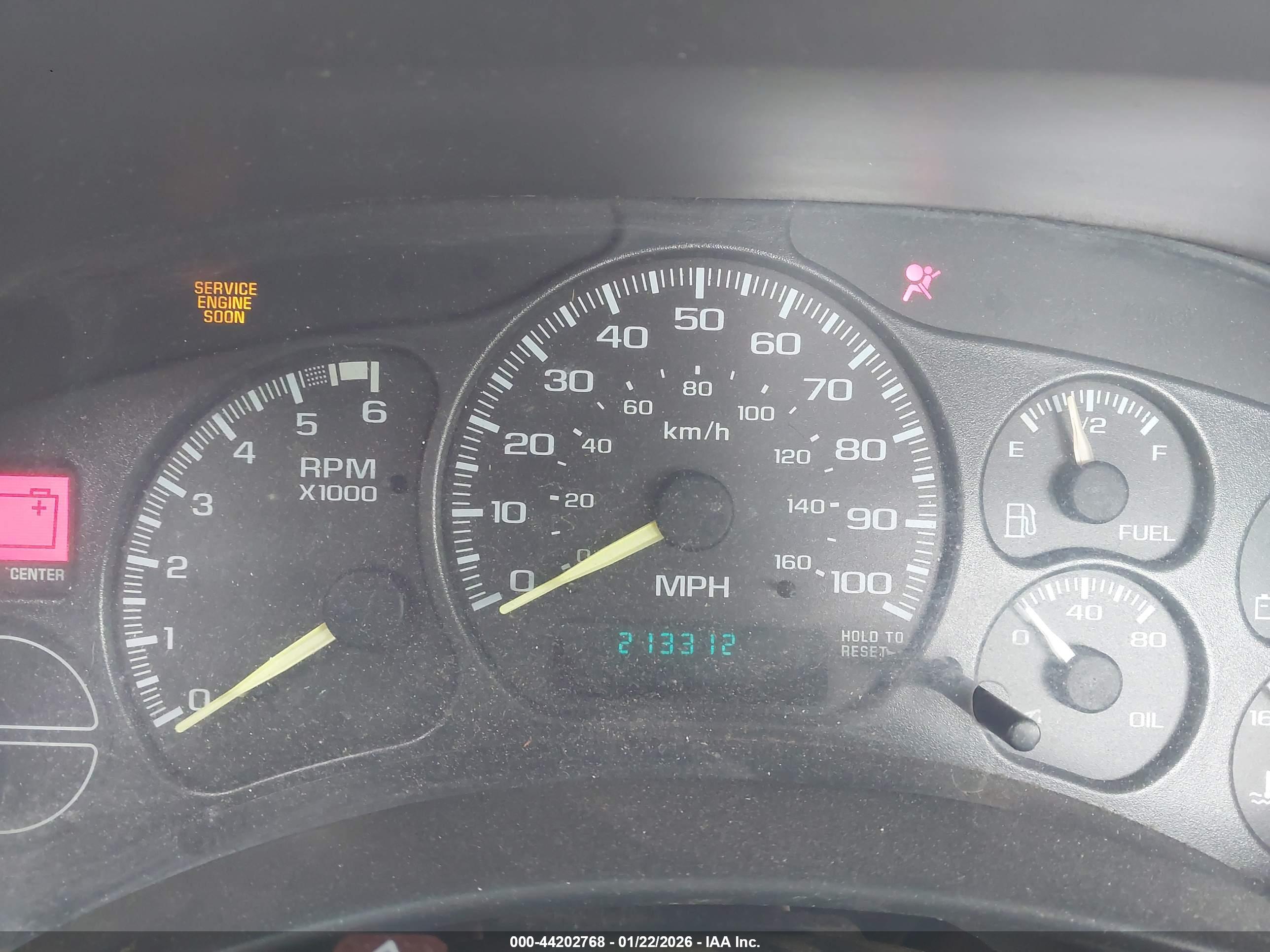 CHEVROLET SILVERADO image 7