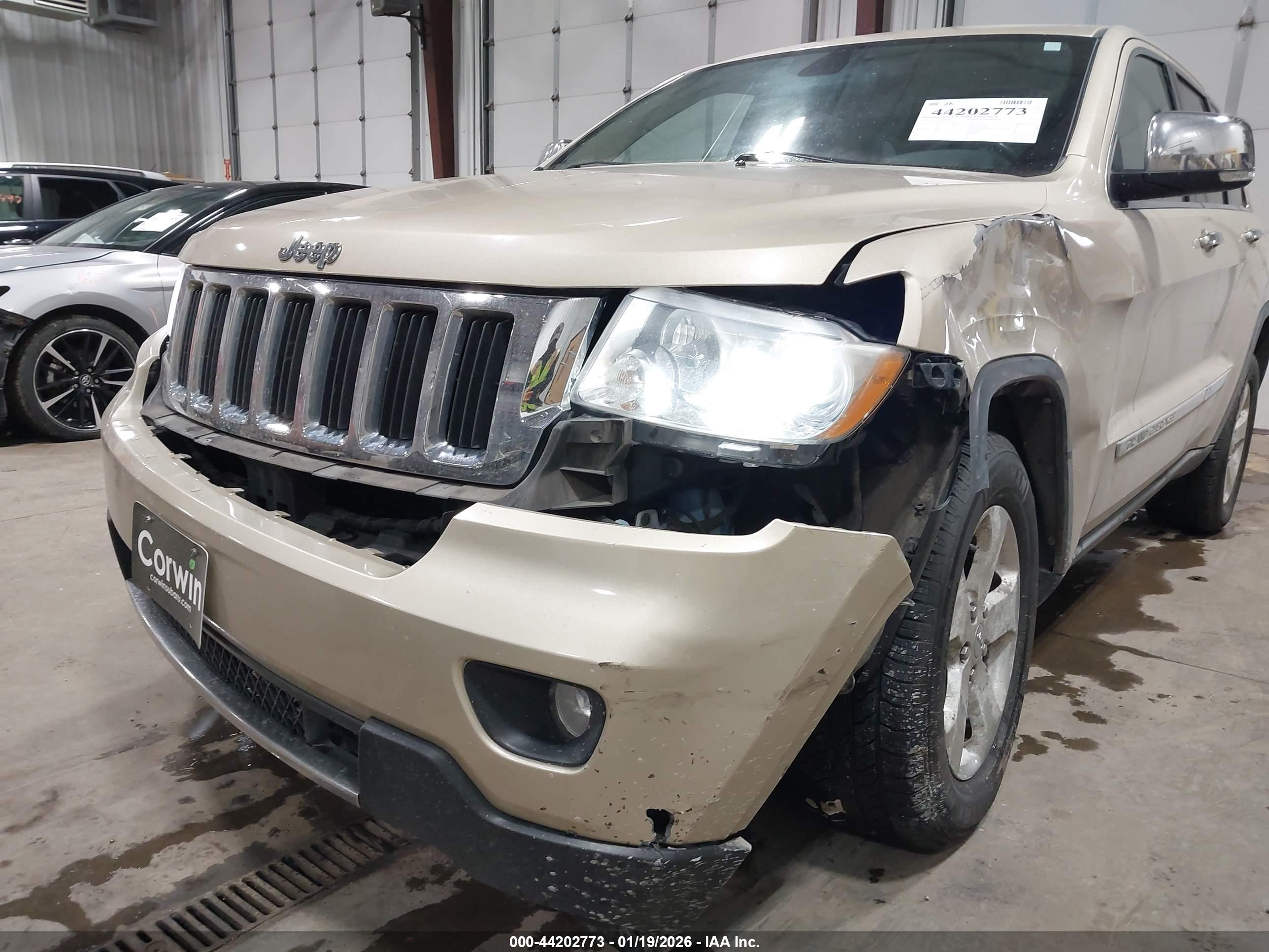 JEEP GRAND image 6