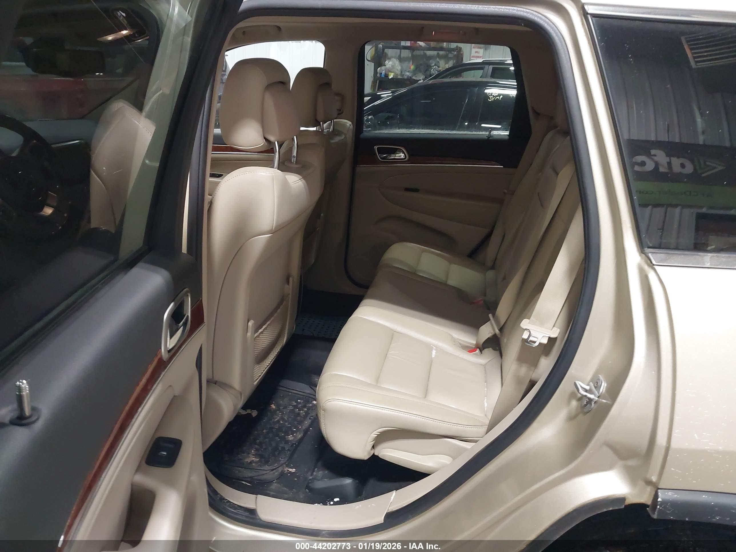 JEEP GRAND image 8