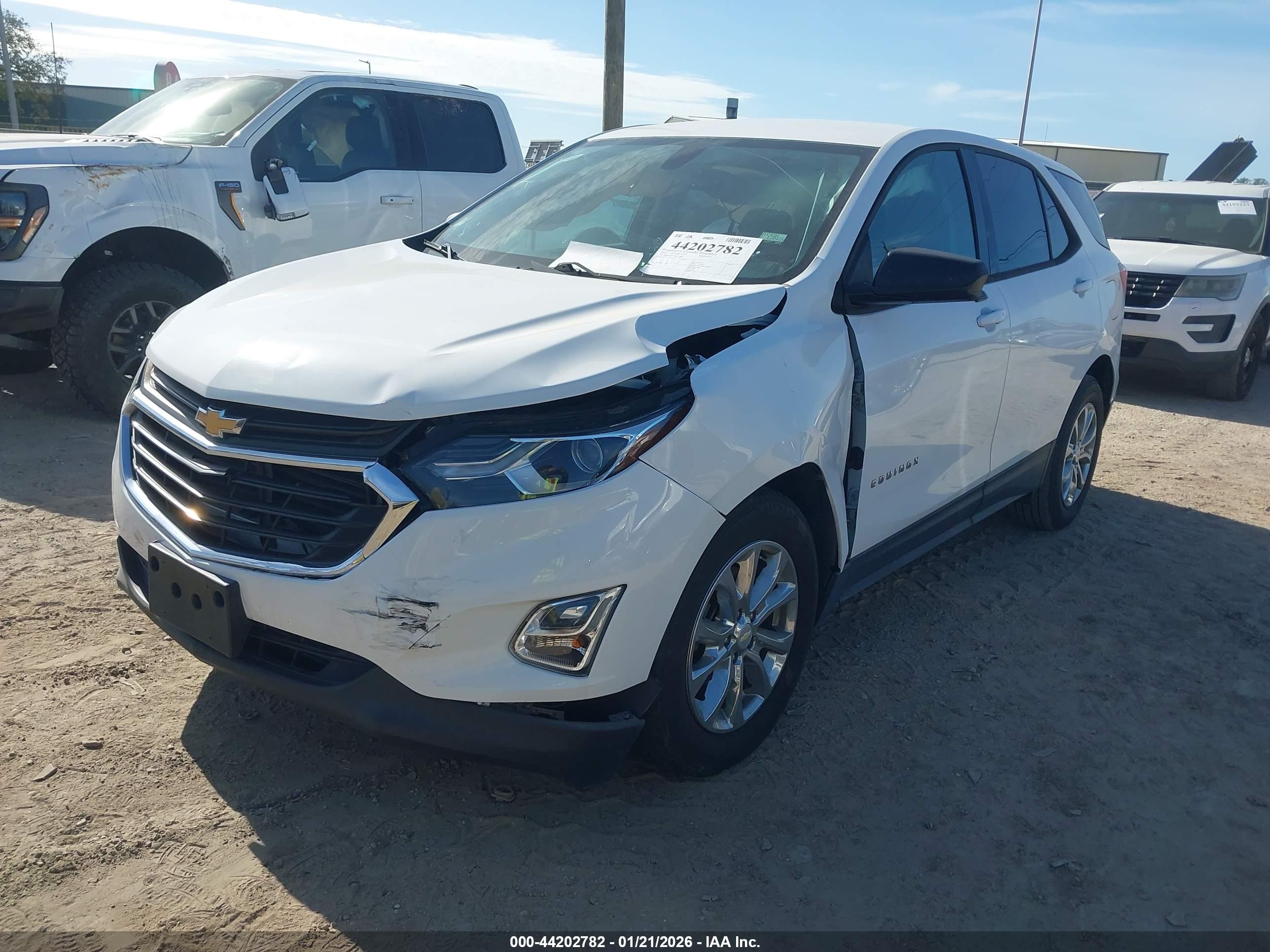 CHEVROLET EQUINOX image 2