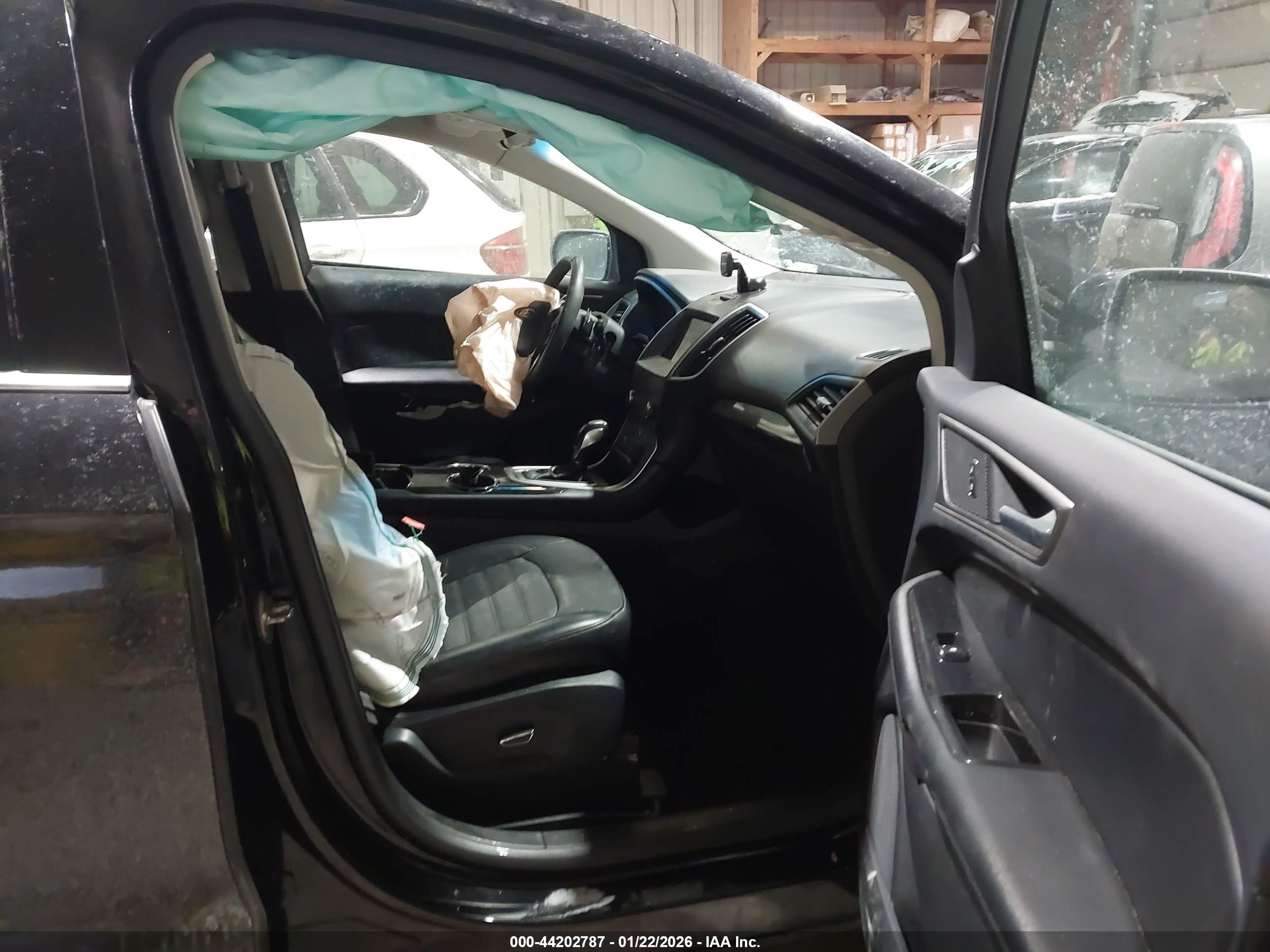 FORD EDGE image 5