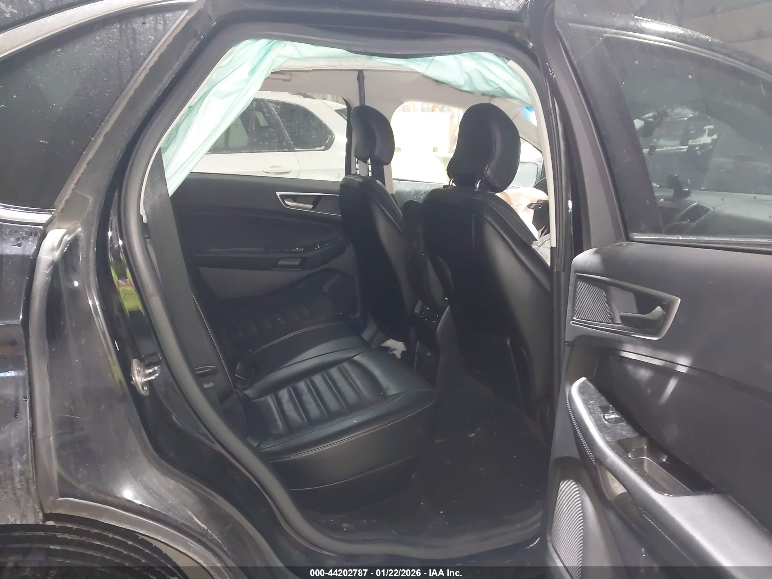 FORD EDGE image 8