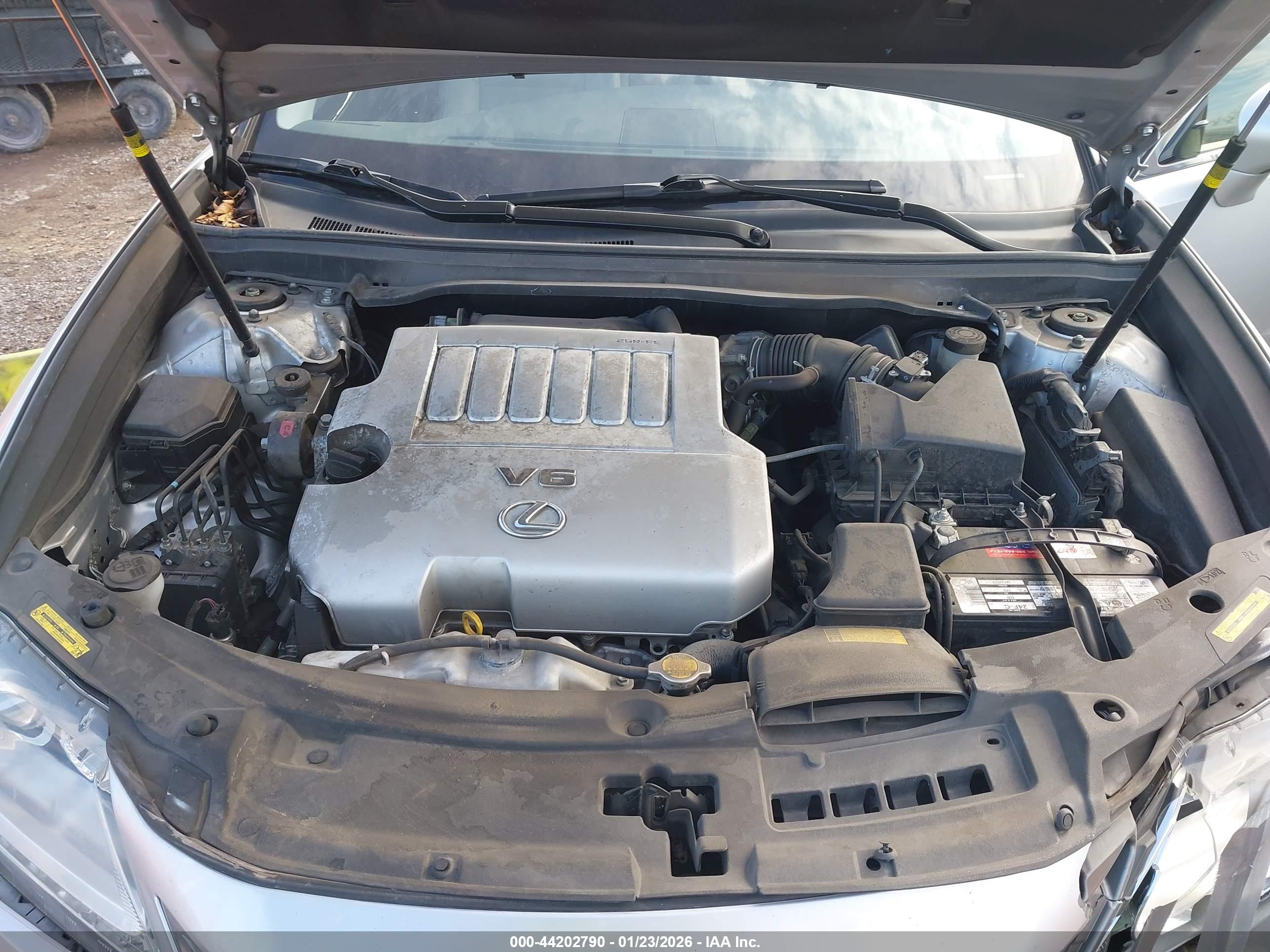 LEXUS ES image 10