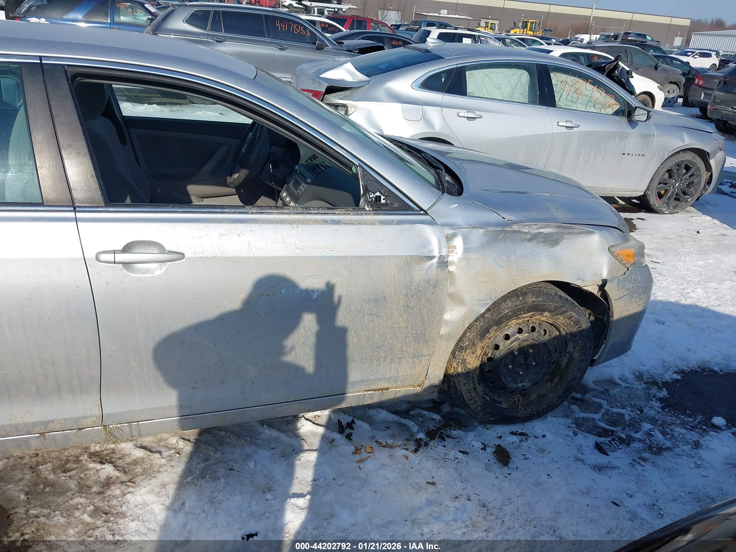 TOYOTA CAMRY image 6