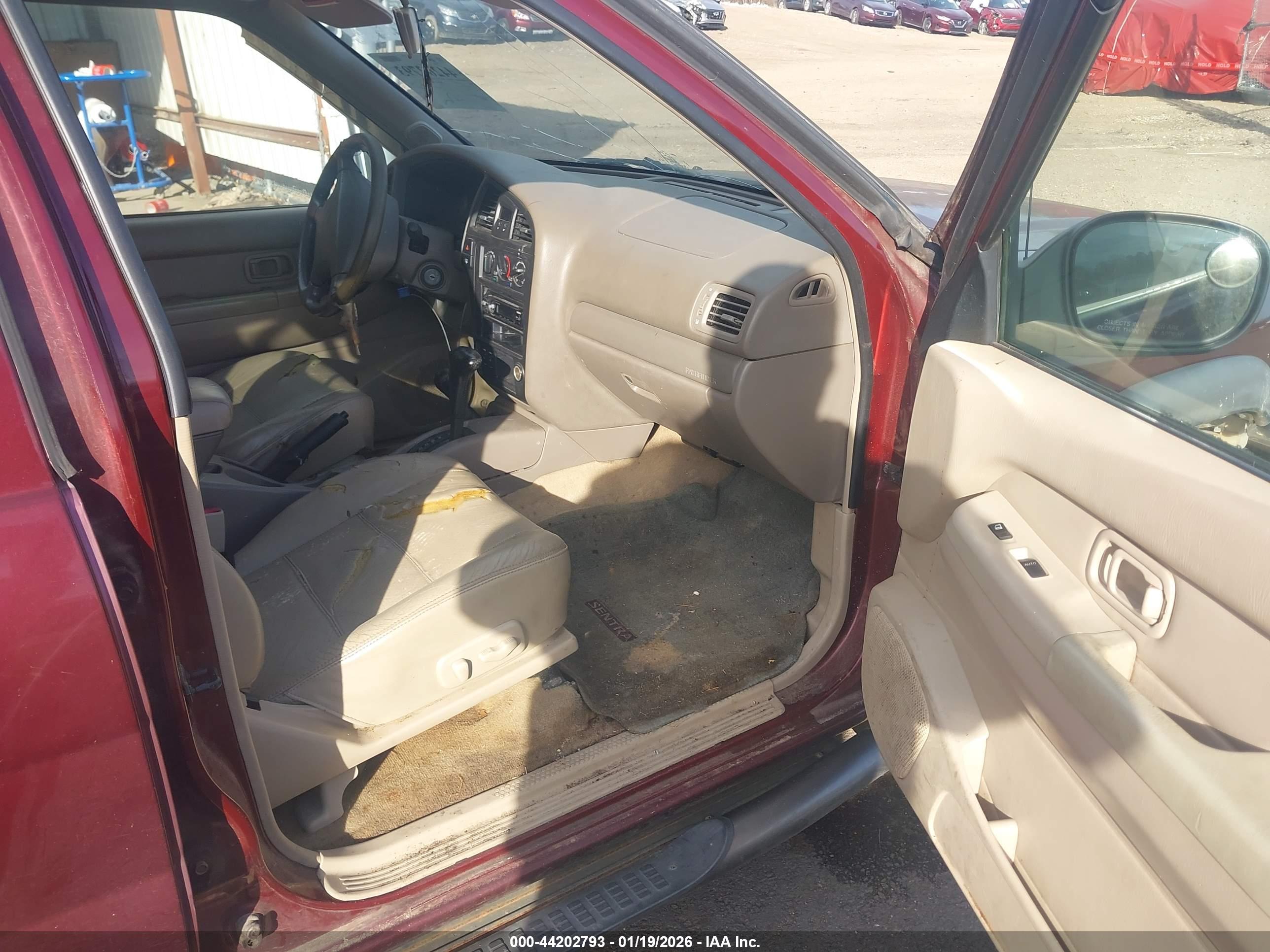 NISSAN PATHFINDER image 5