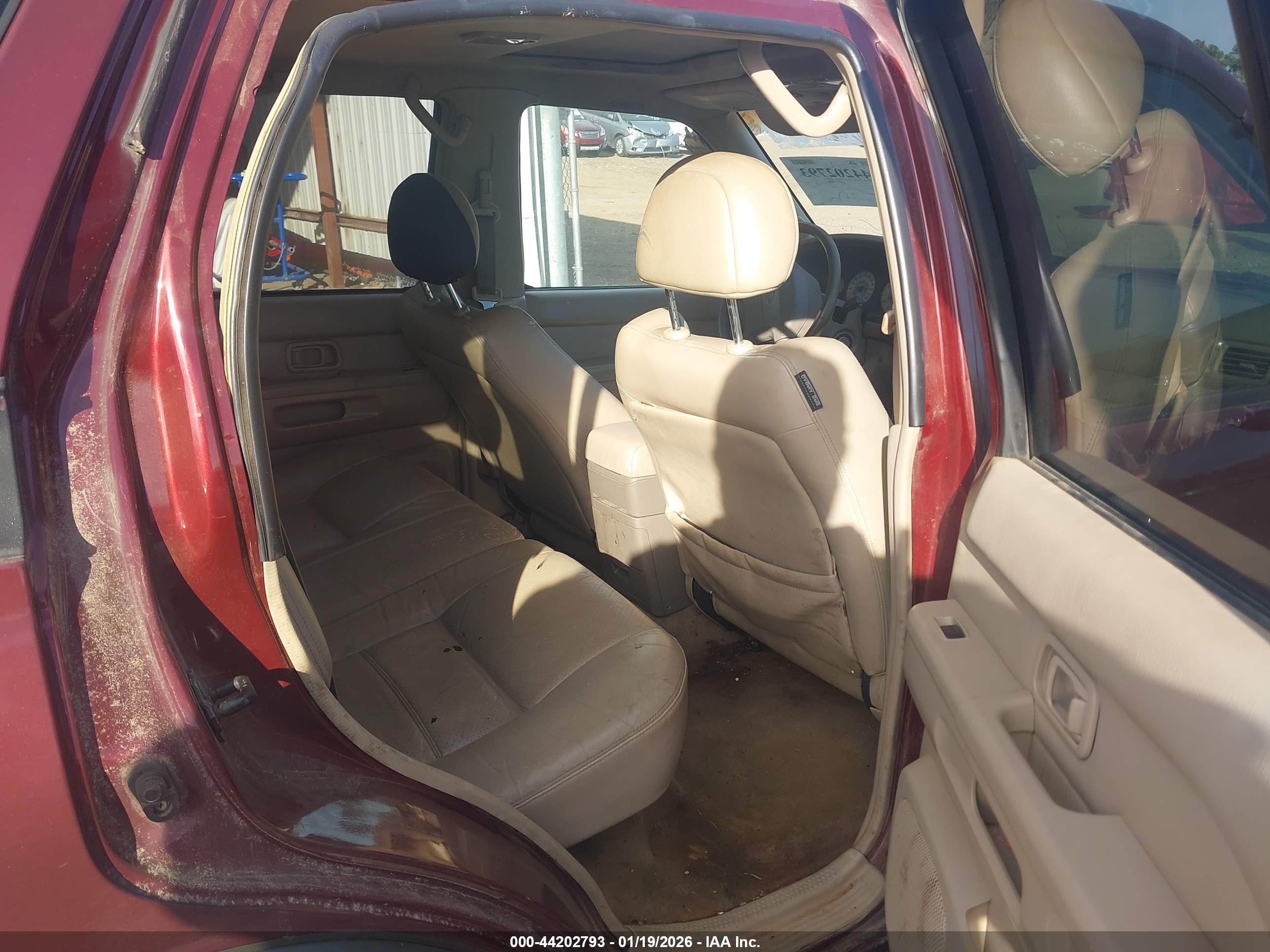 NISSAN PATHFINDER image 8