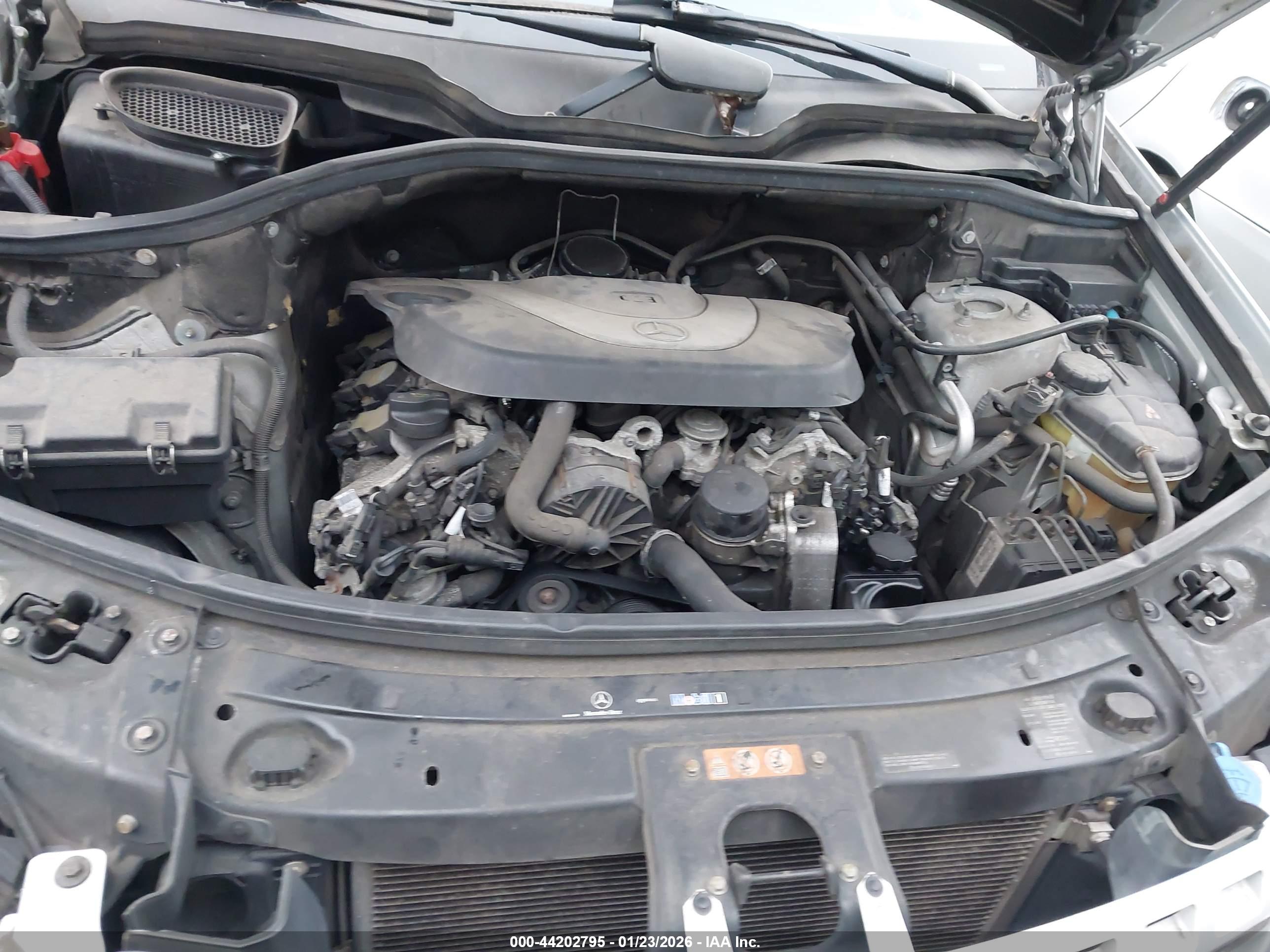 MERCEDES-BENZ ML image 10