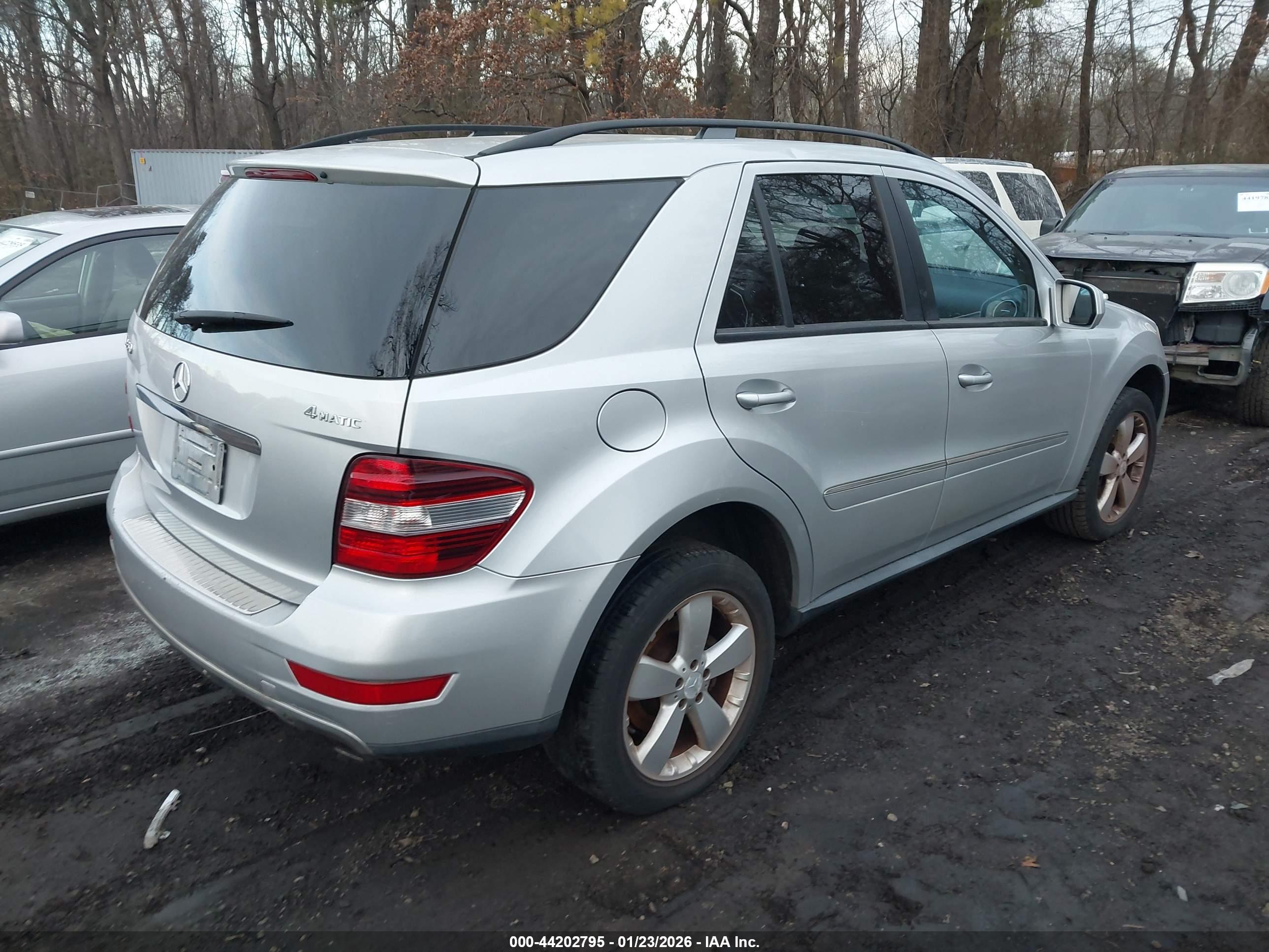 MERCEDES-BENZ ML image 4