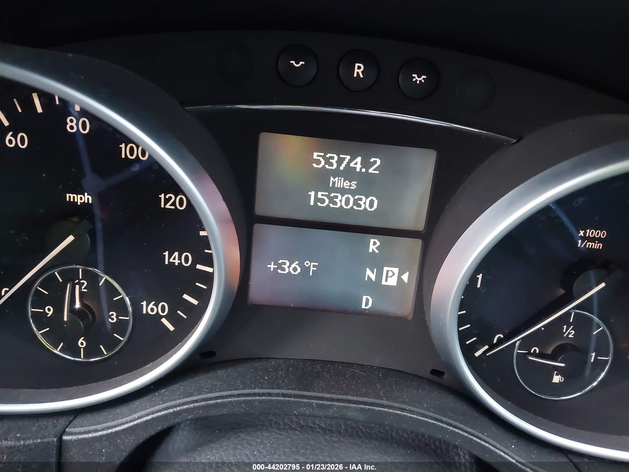 MERCEDES-BENZ ML image 7