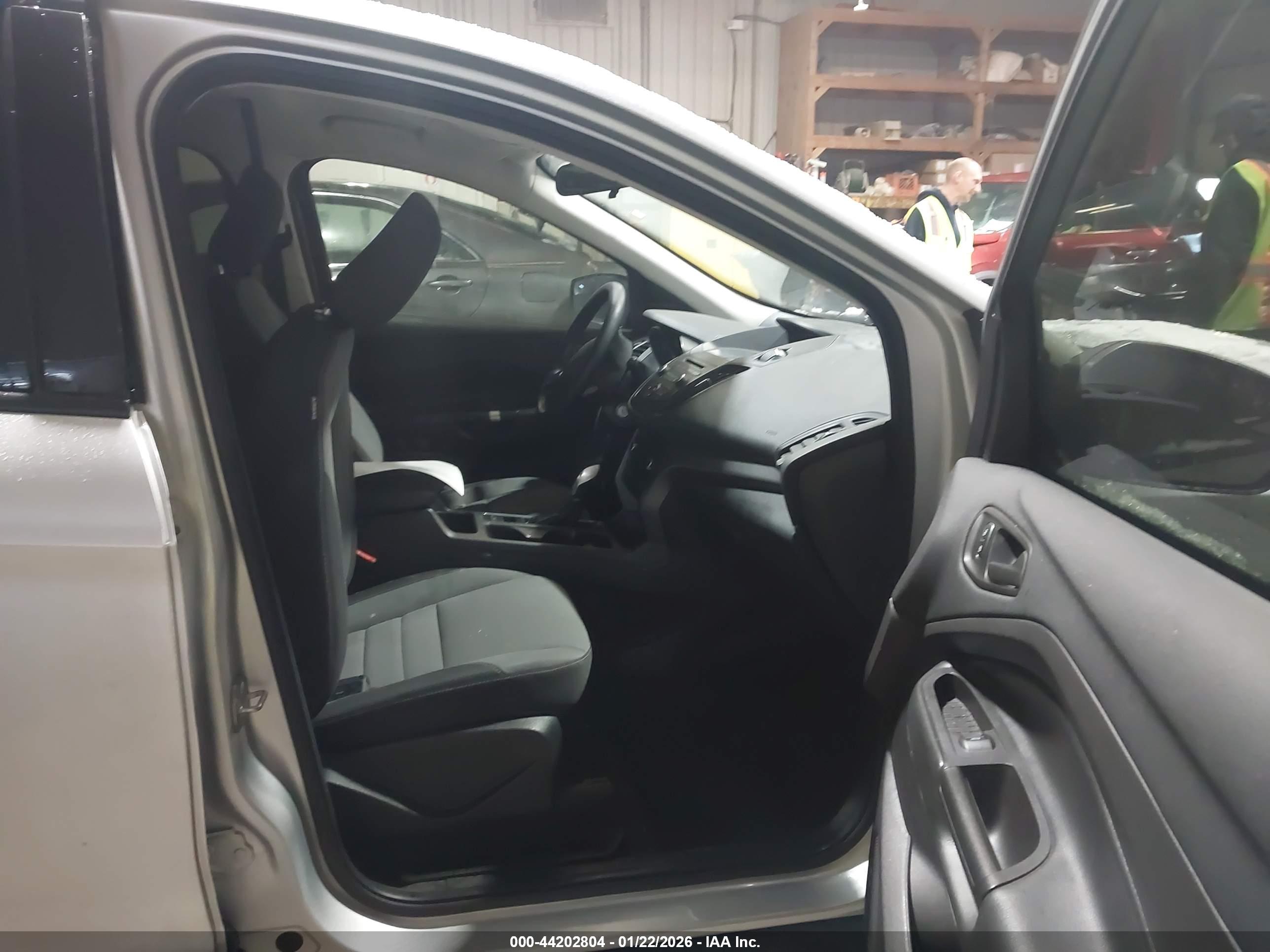 FORD ESCAPE image 5