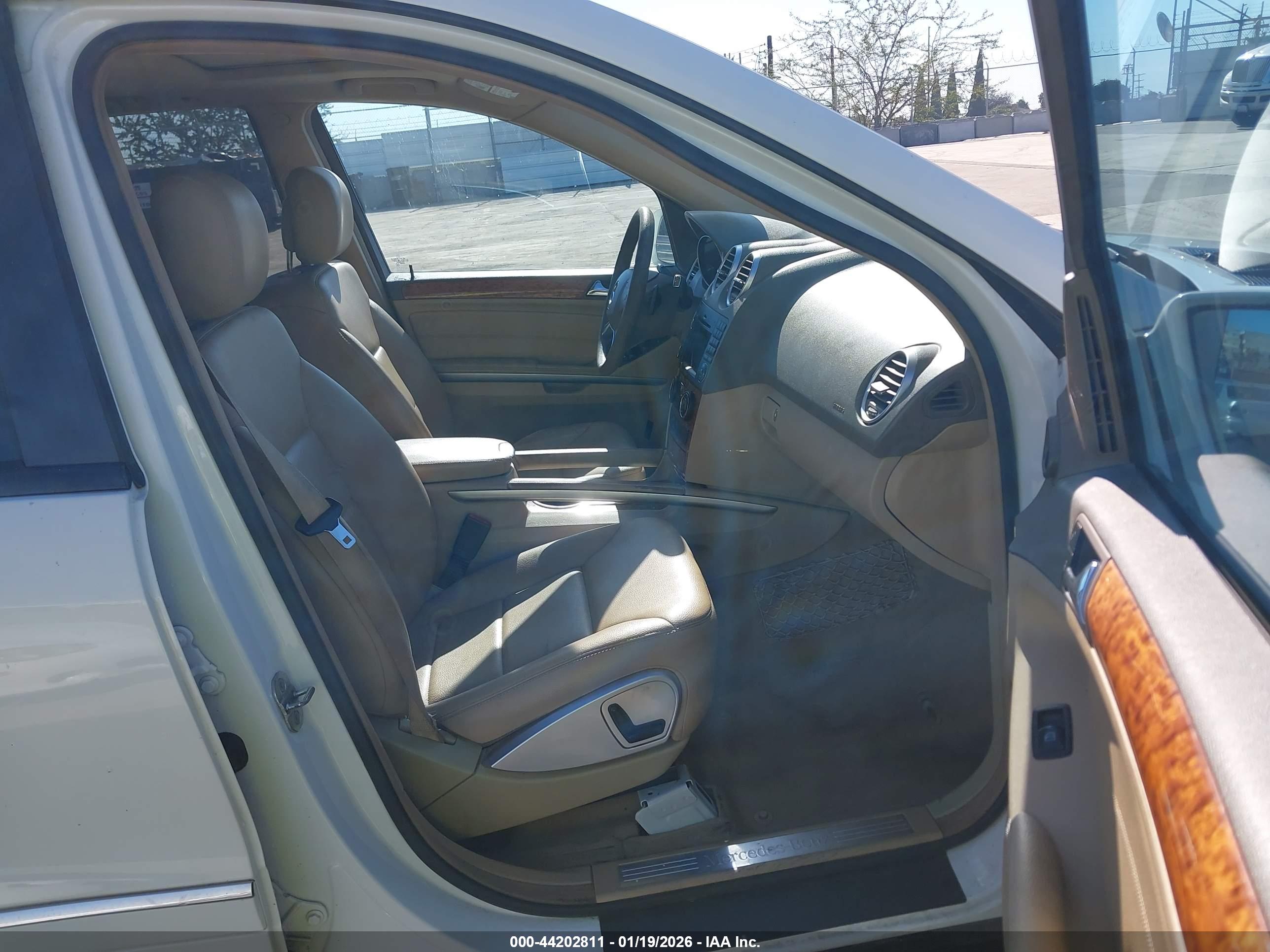 MERCEDES-BENZ ML image 5