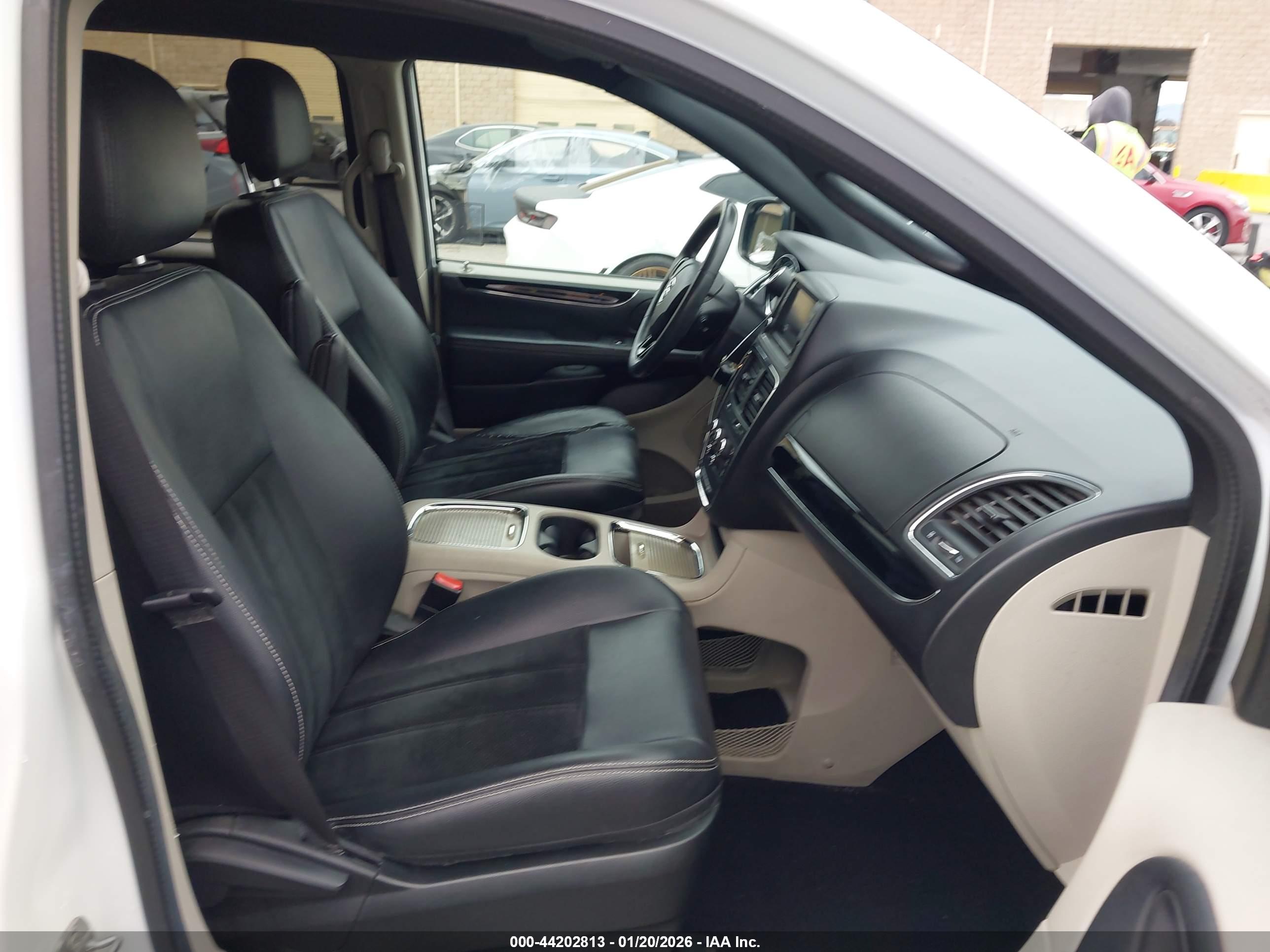 DODGE GRAND image 5
