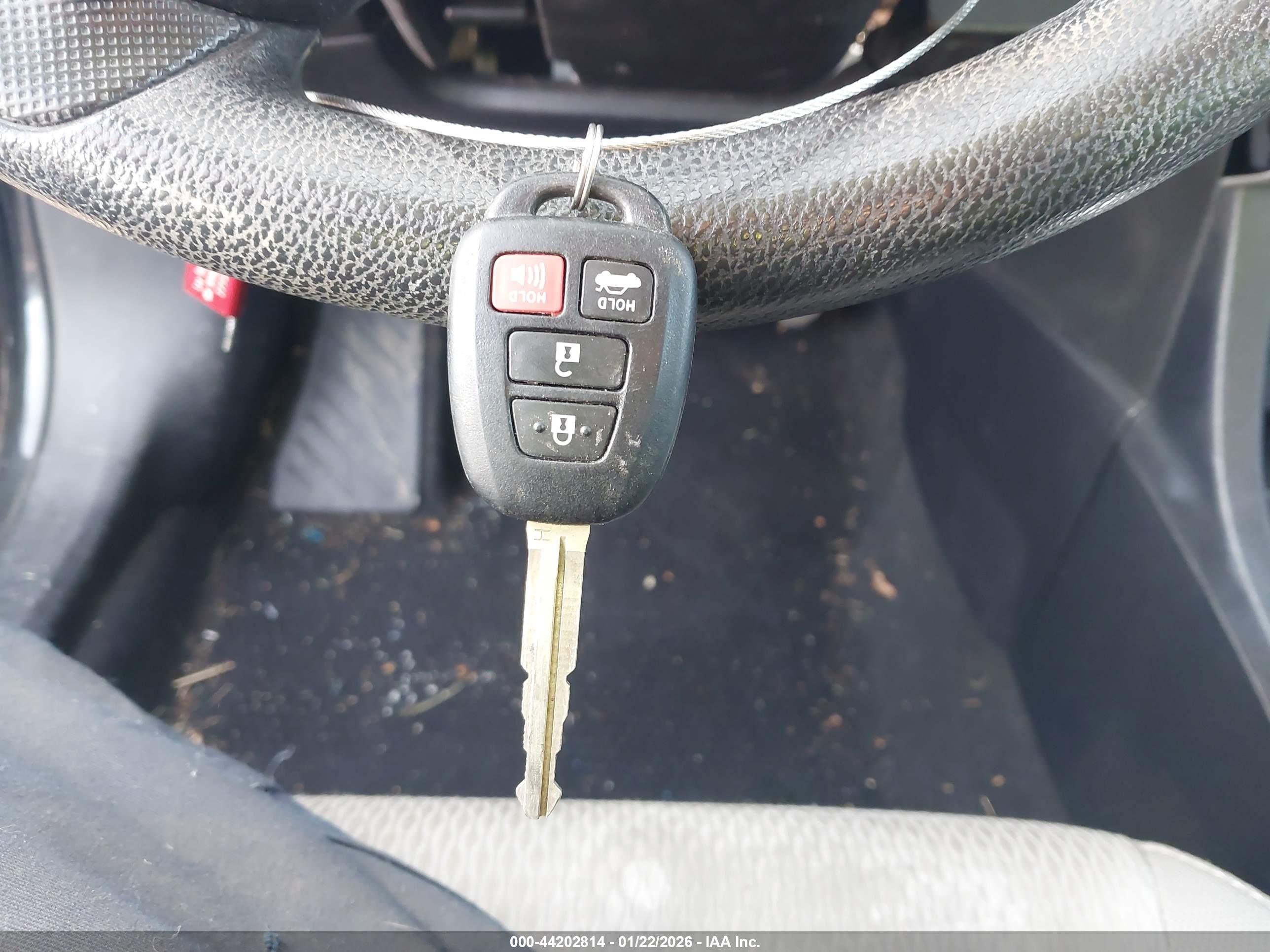 TOYOTA COROLLA image 11