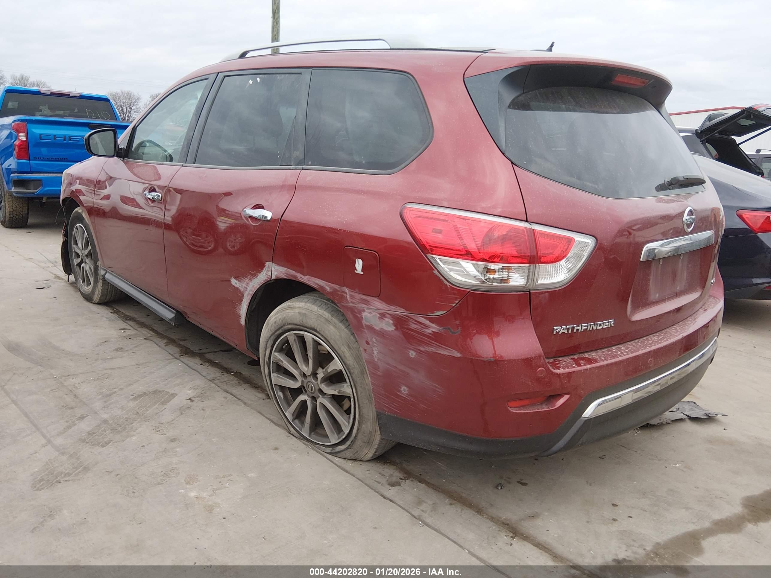 NISSAN PATHFINDER image 3