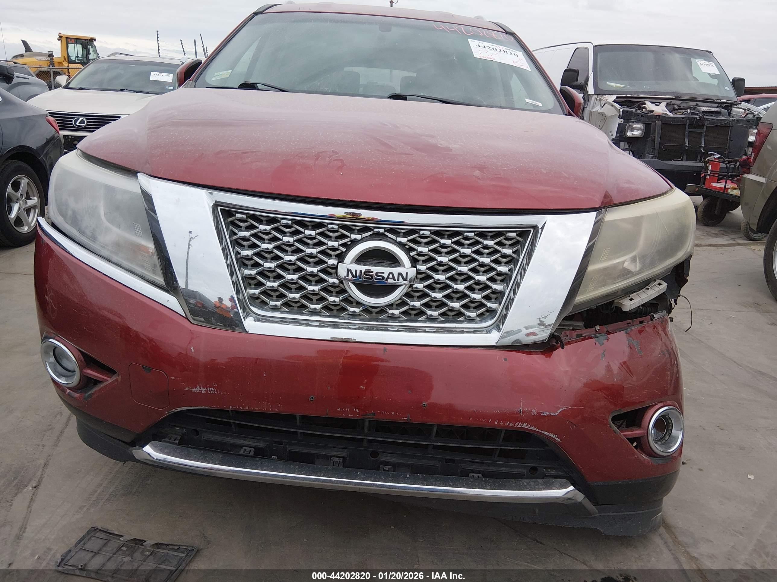 NISSAN PATHFINDER image 6