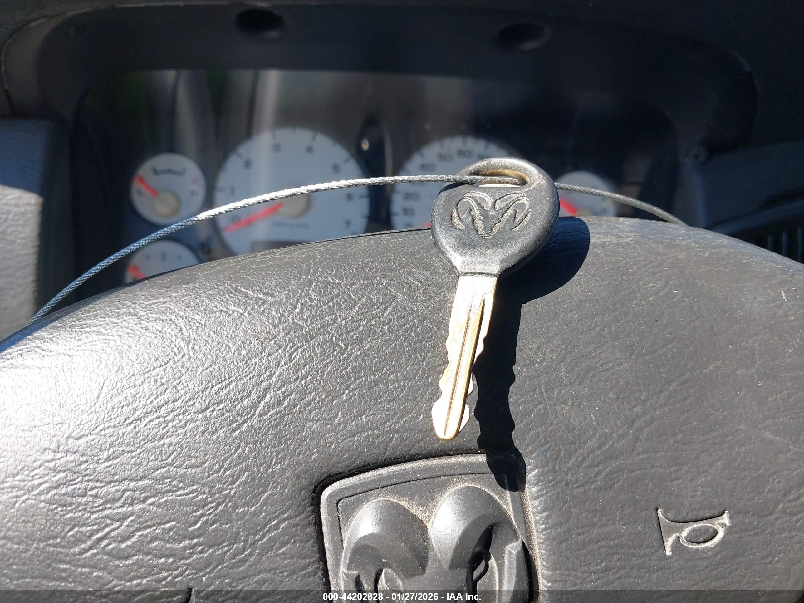 DODGE RAM image 11