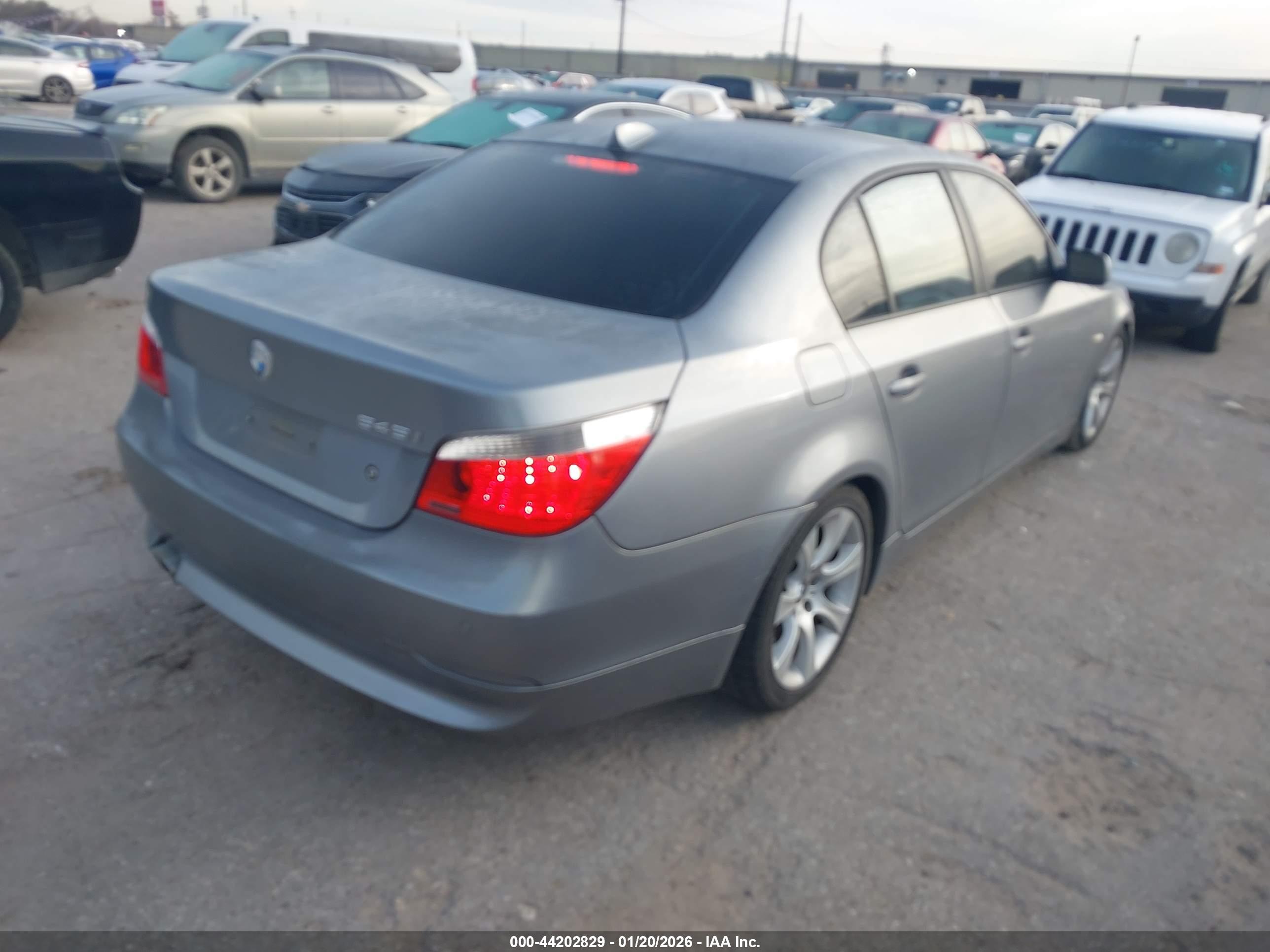 BMW 545I image 4