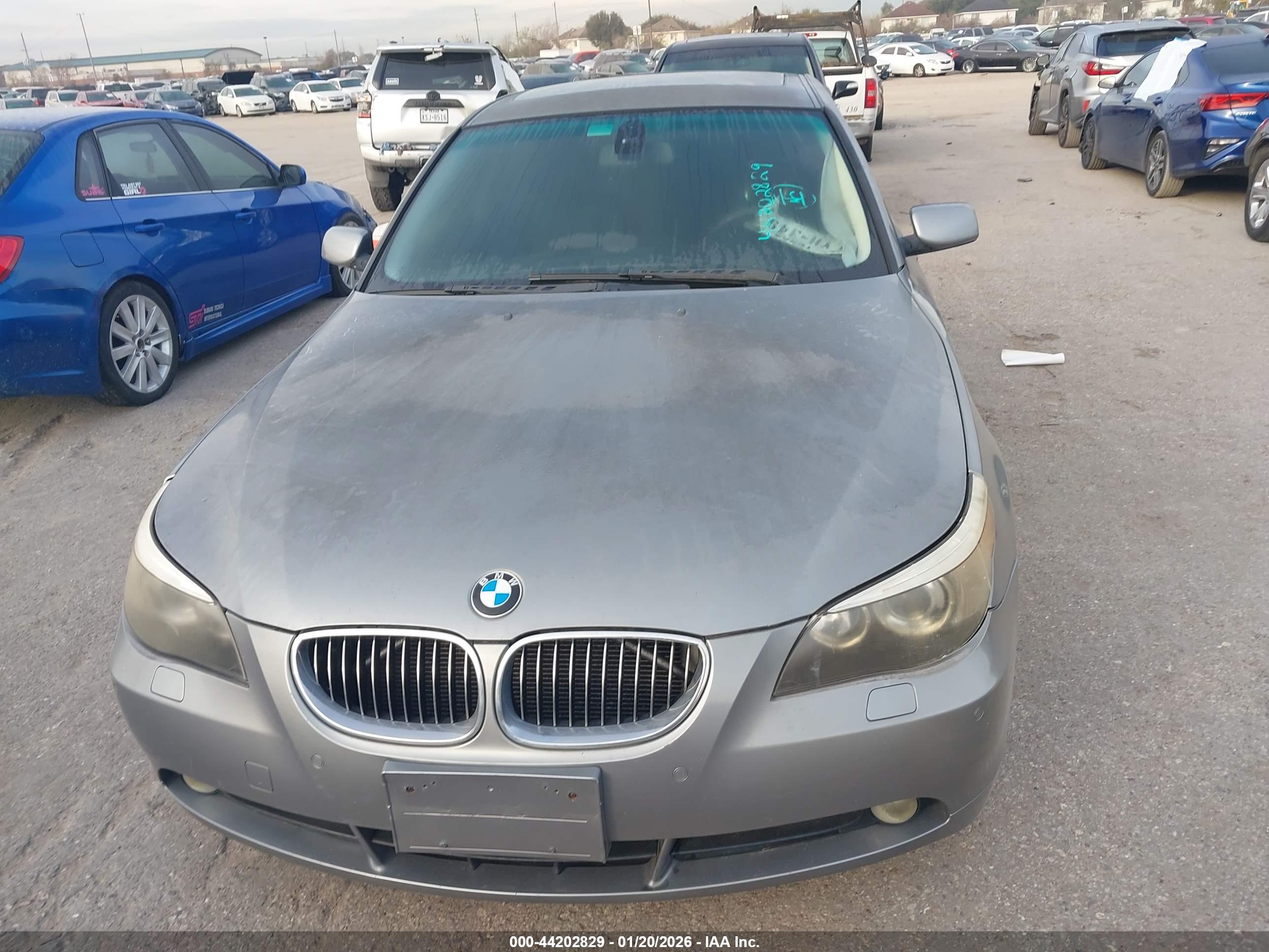 BMW 545I image 6