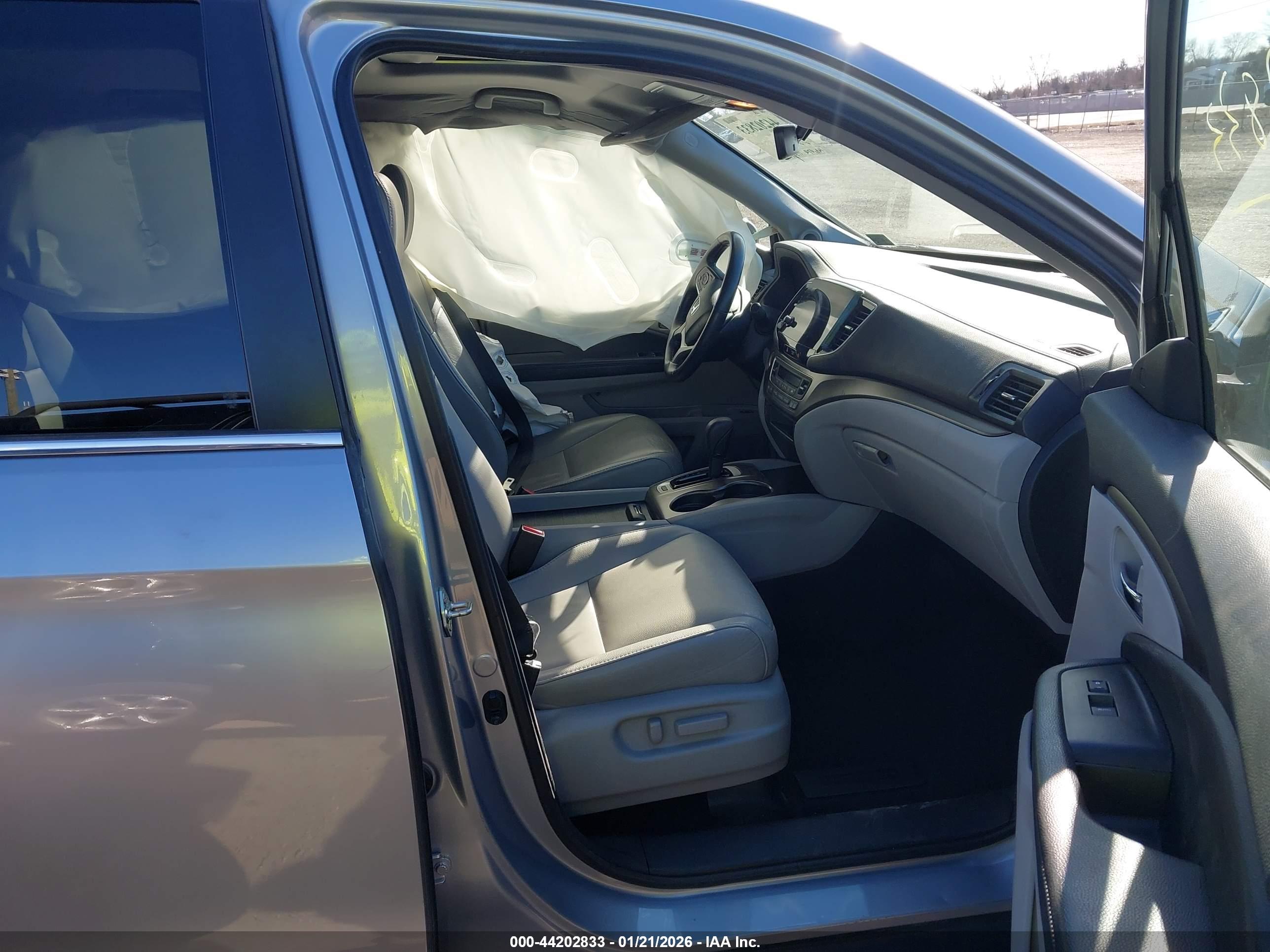 HONDA PILOT image 5