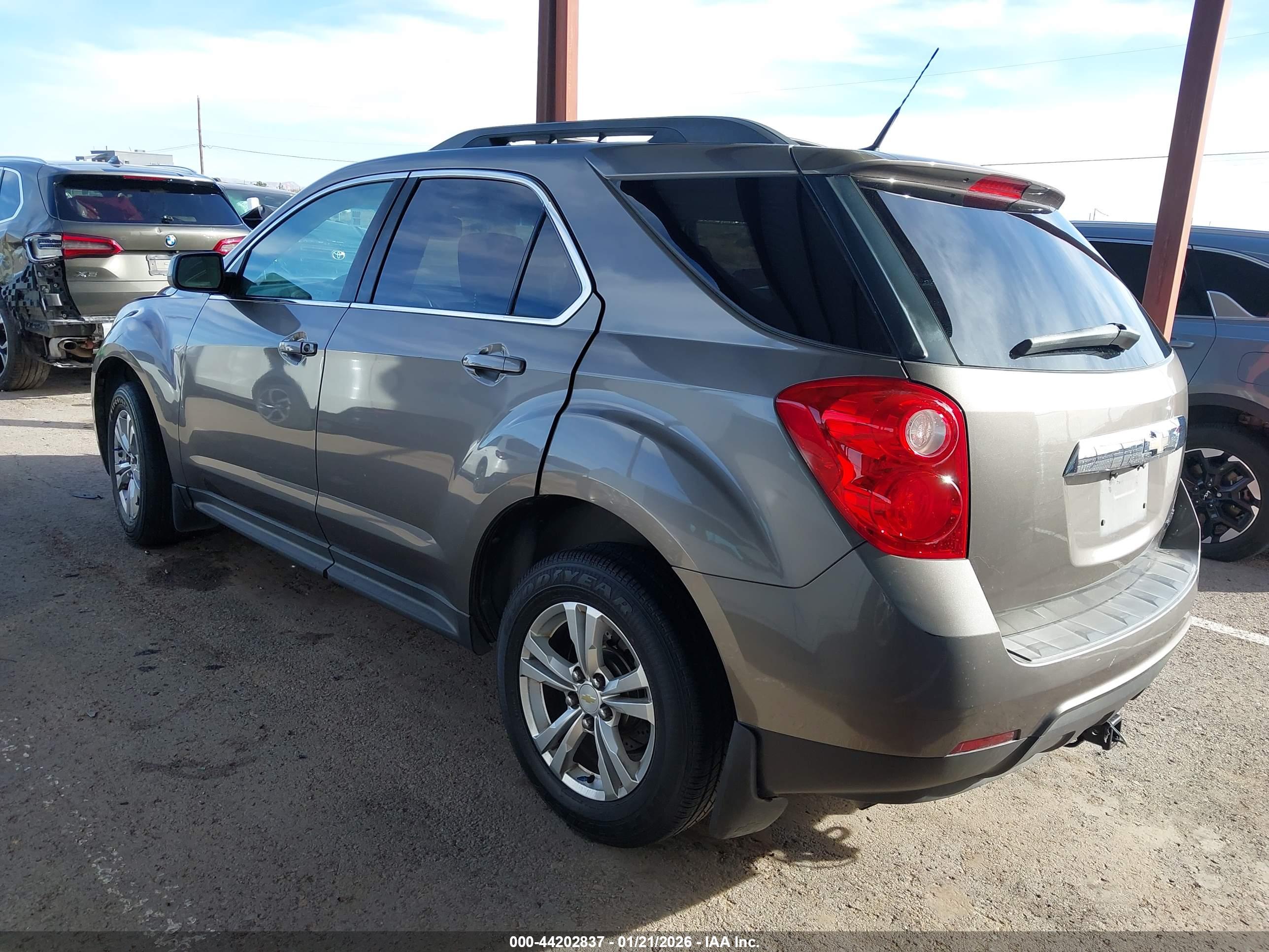CHEVROLET EQUINOX image 3