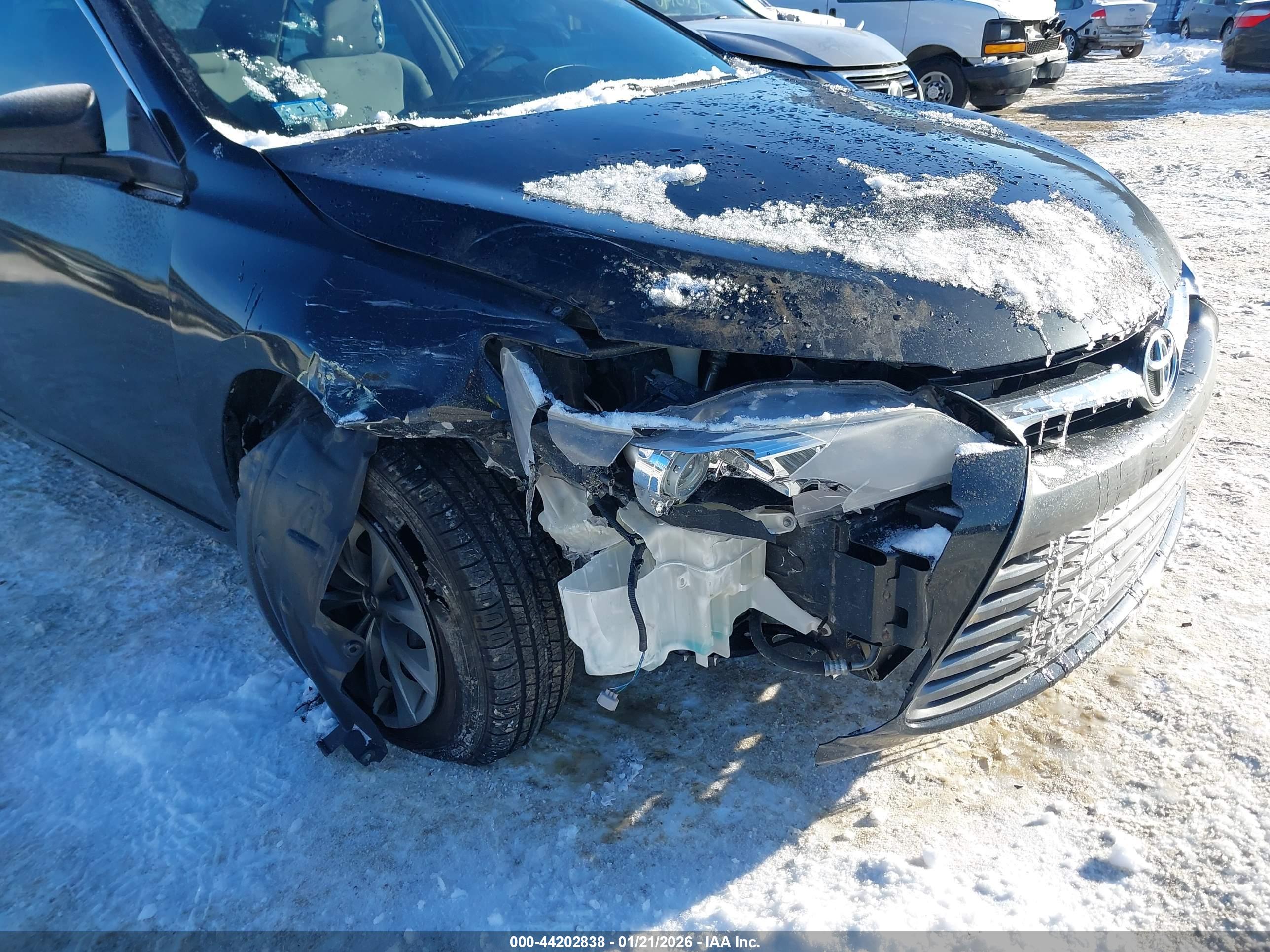 TOYOTA CAMRY image 6