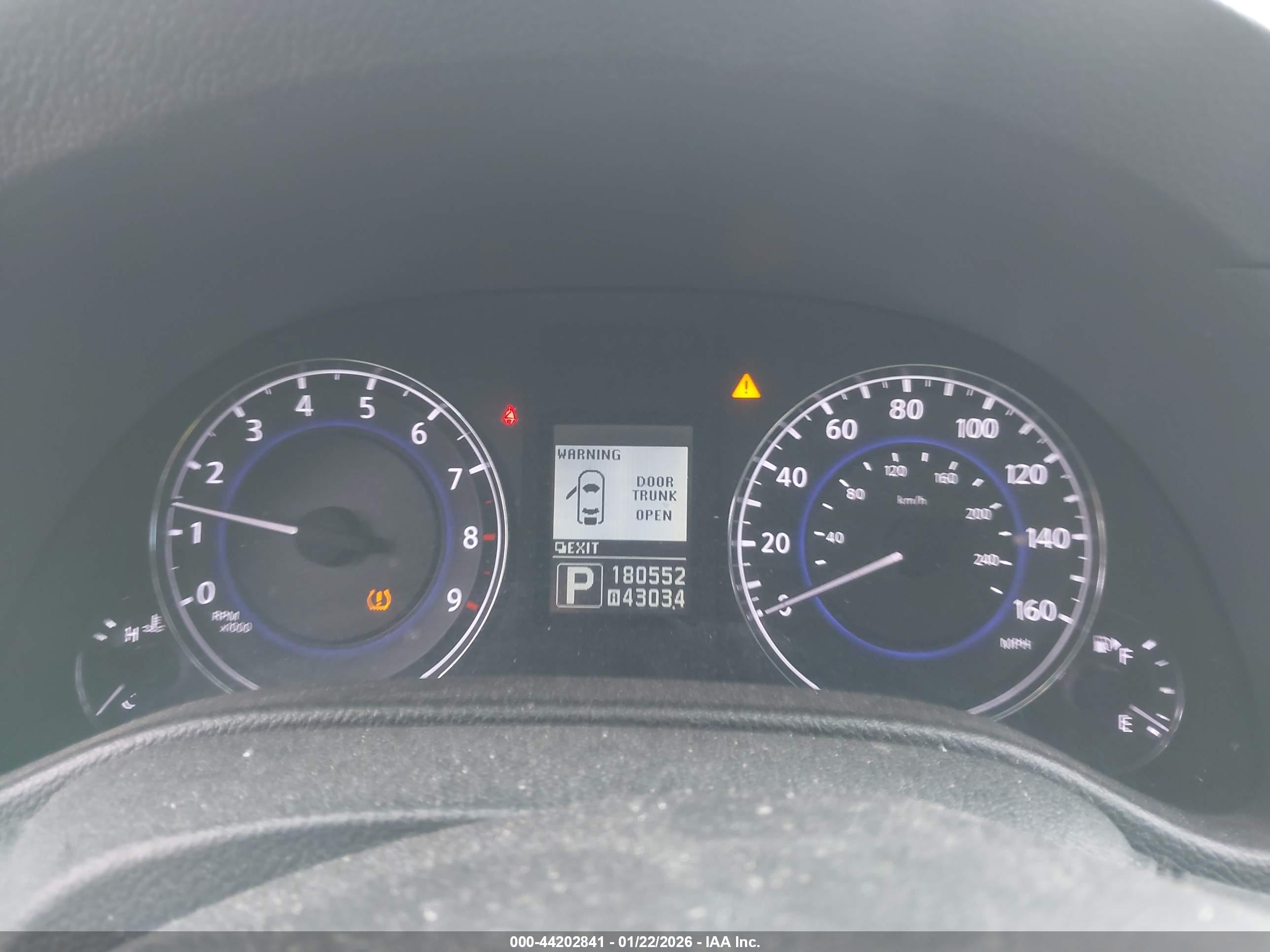 INFINITI G37X image 7