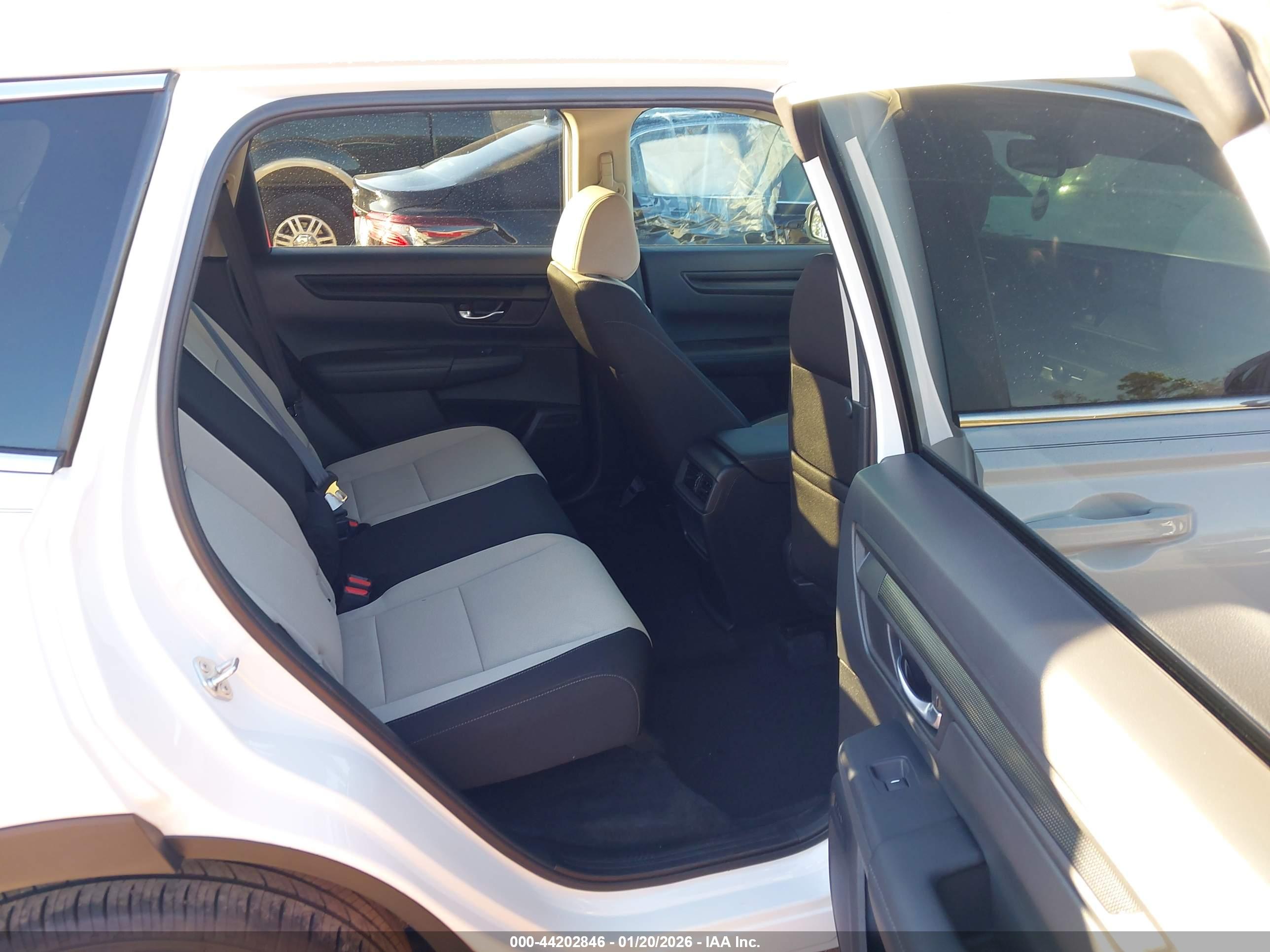 HONDA CR-V image 8