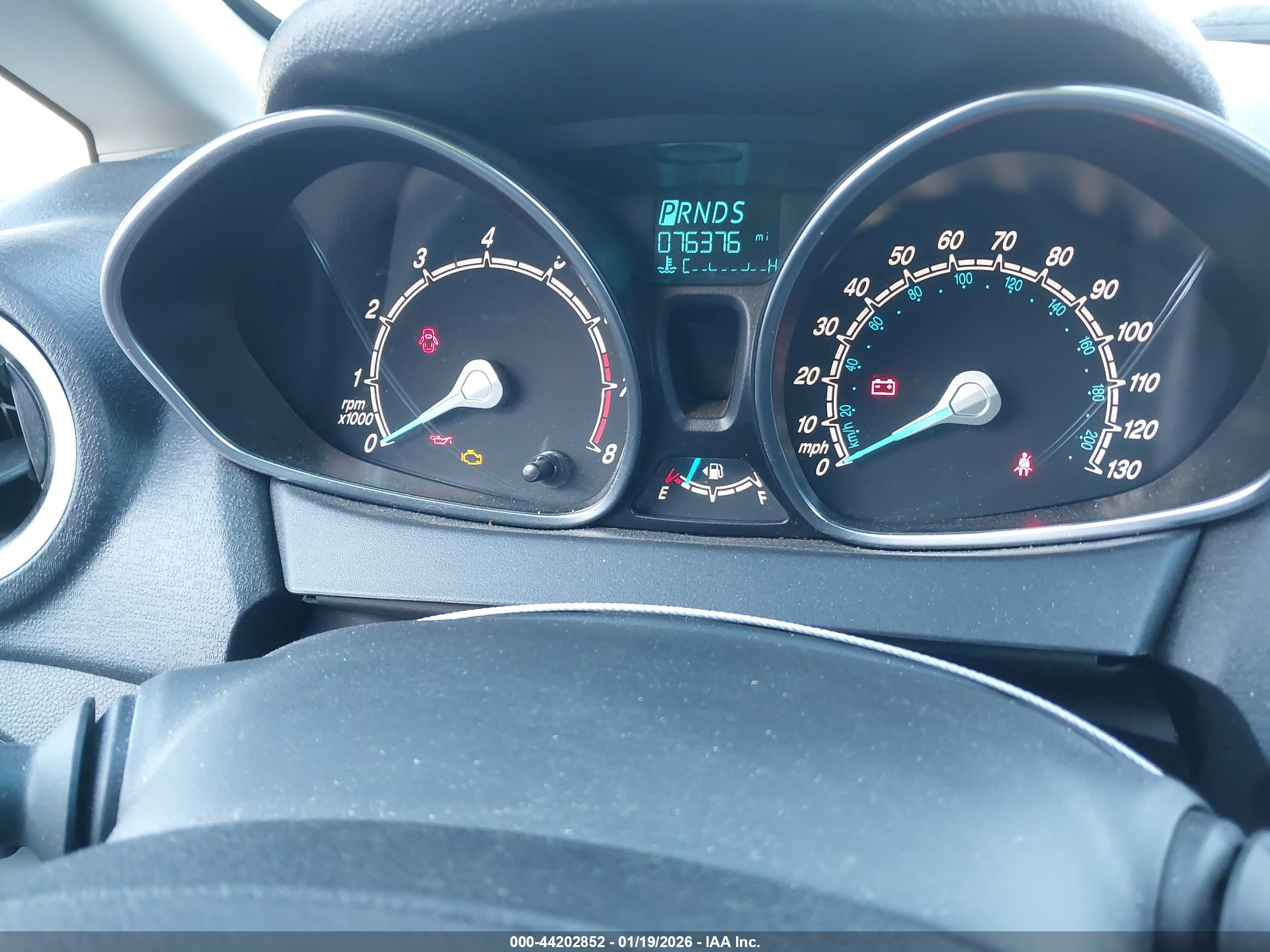 FORD FIESTA image 7