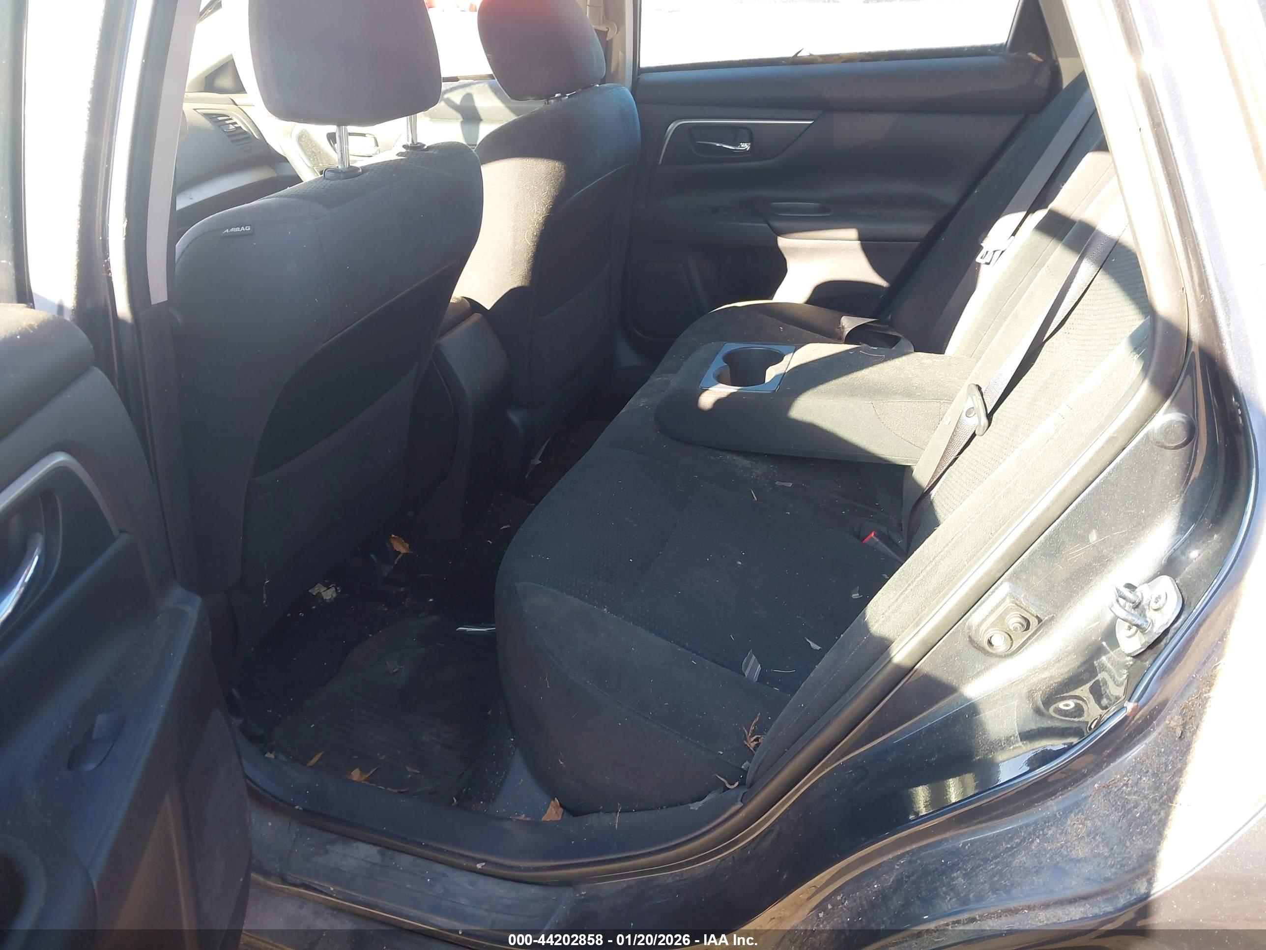 NISSAN ALTIMA image 8