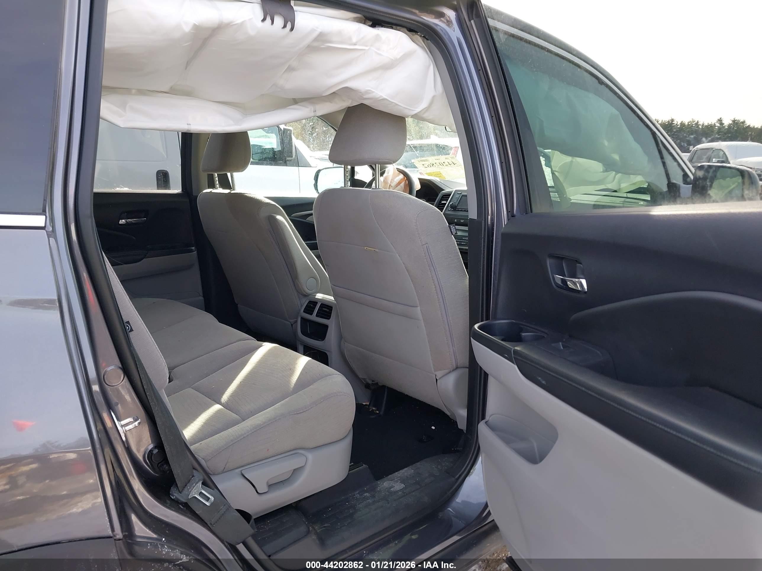 HONDA PILOT image 8