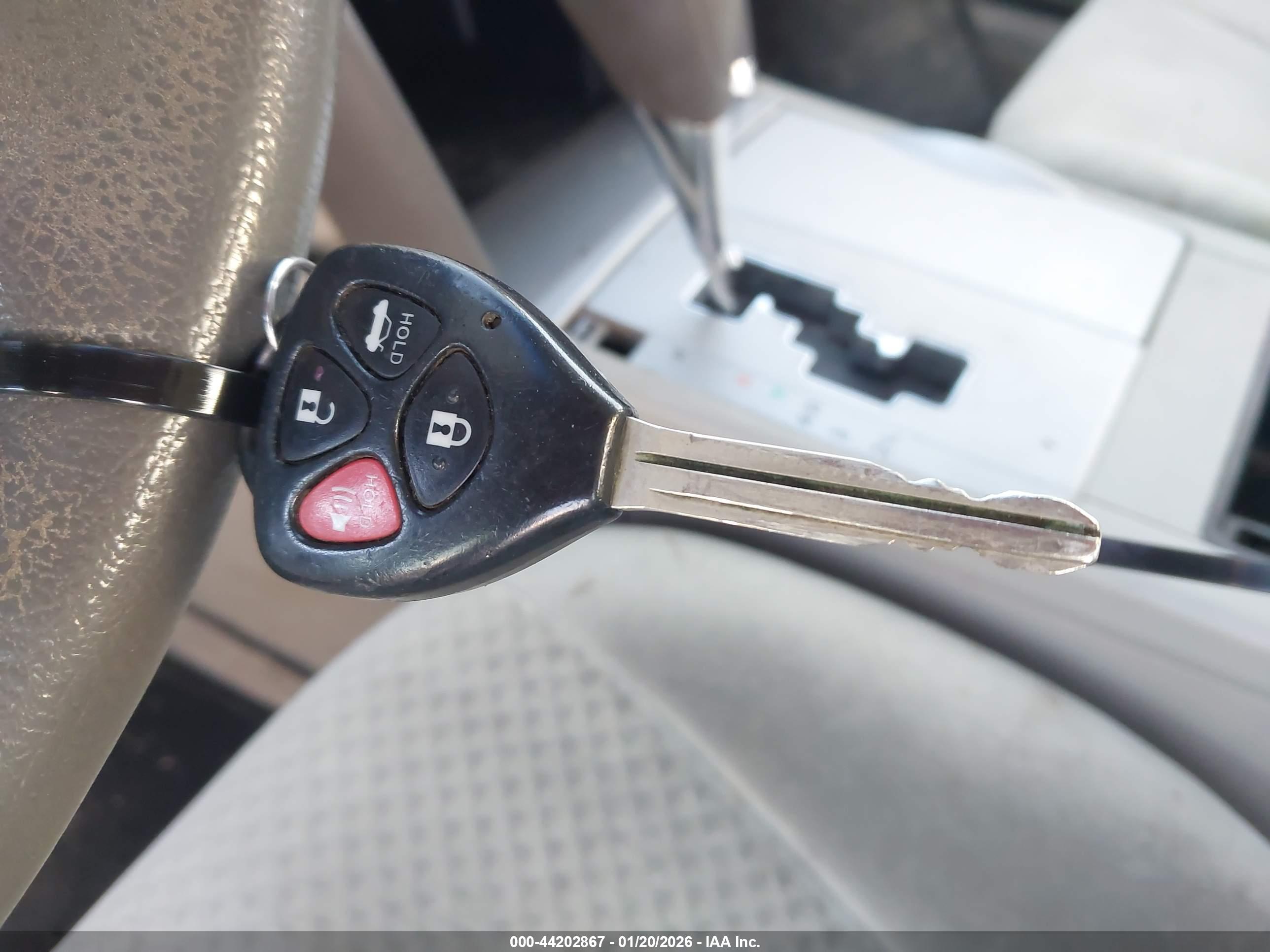 TOYOTA CAMRY image 11