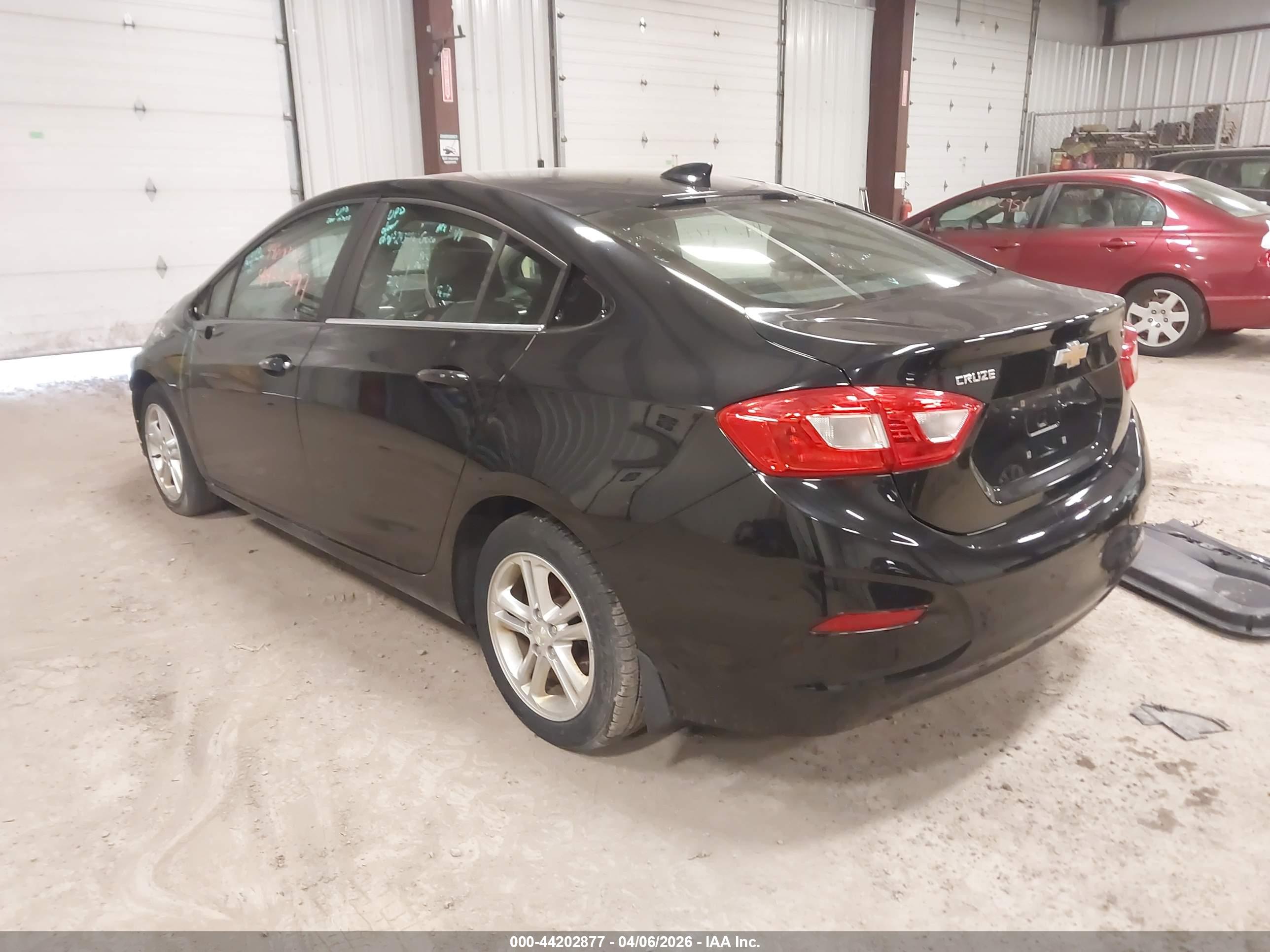 CHEVROLET CRUZE image 3