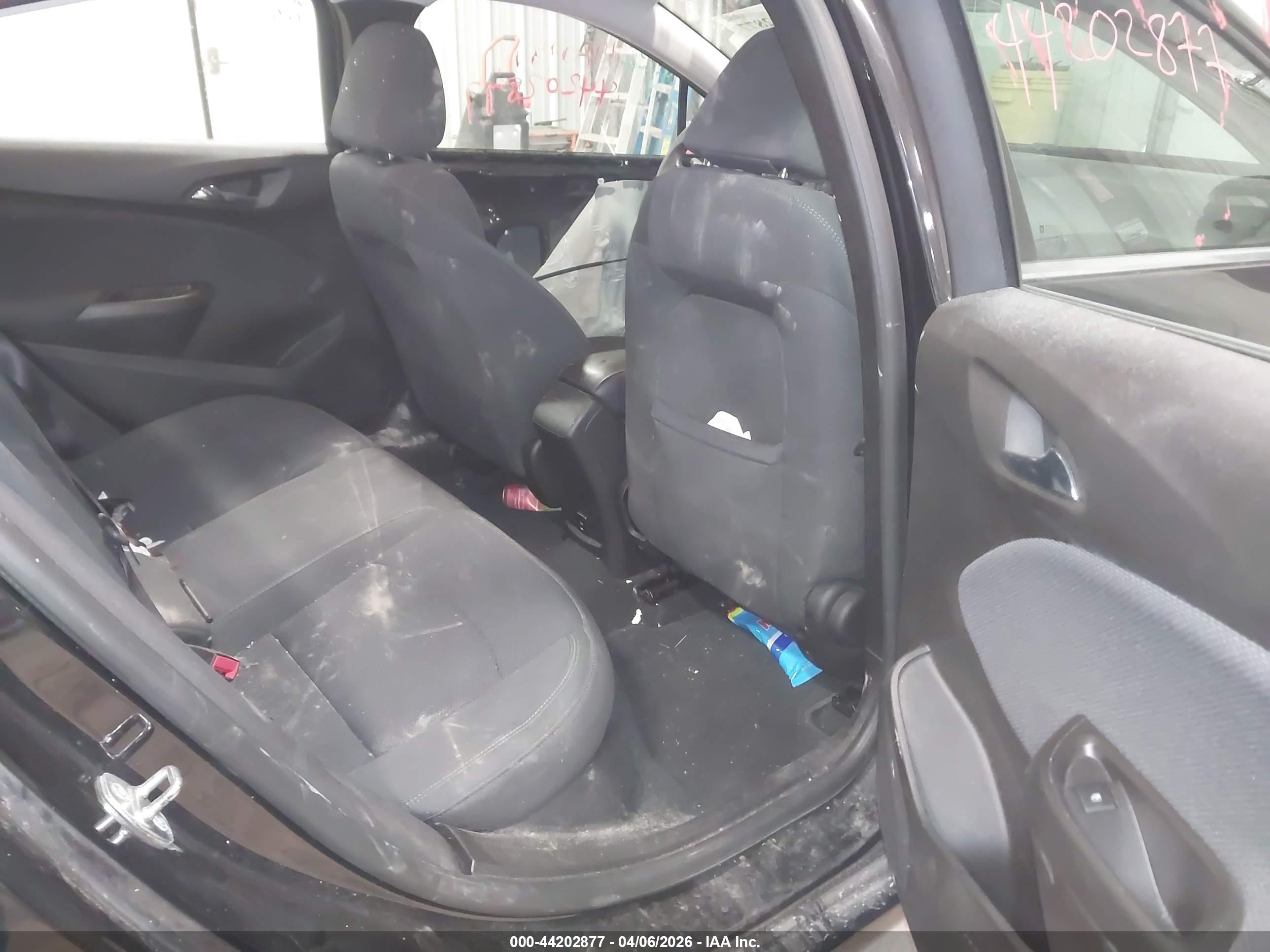 CHEVROLET CRUZE image 8