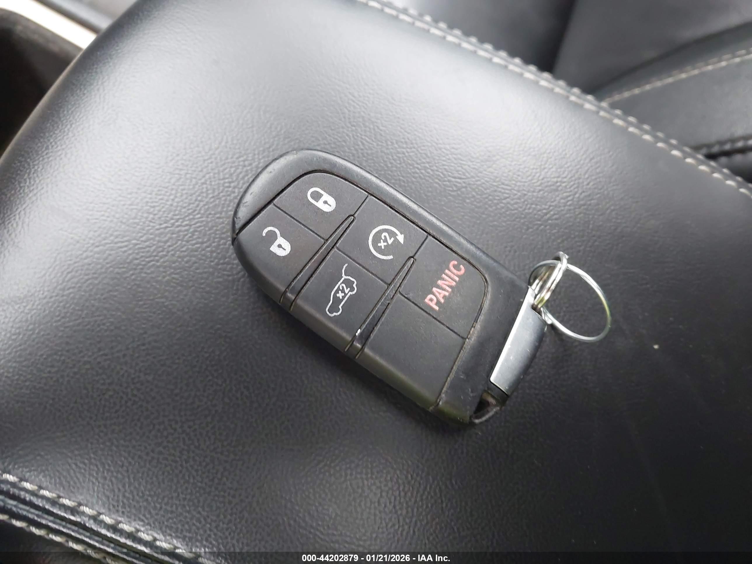 JEEP GRAND image 11