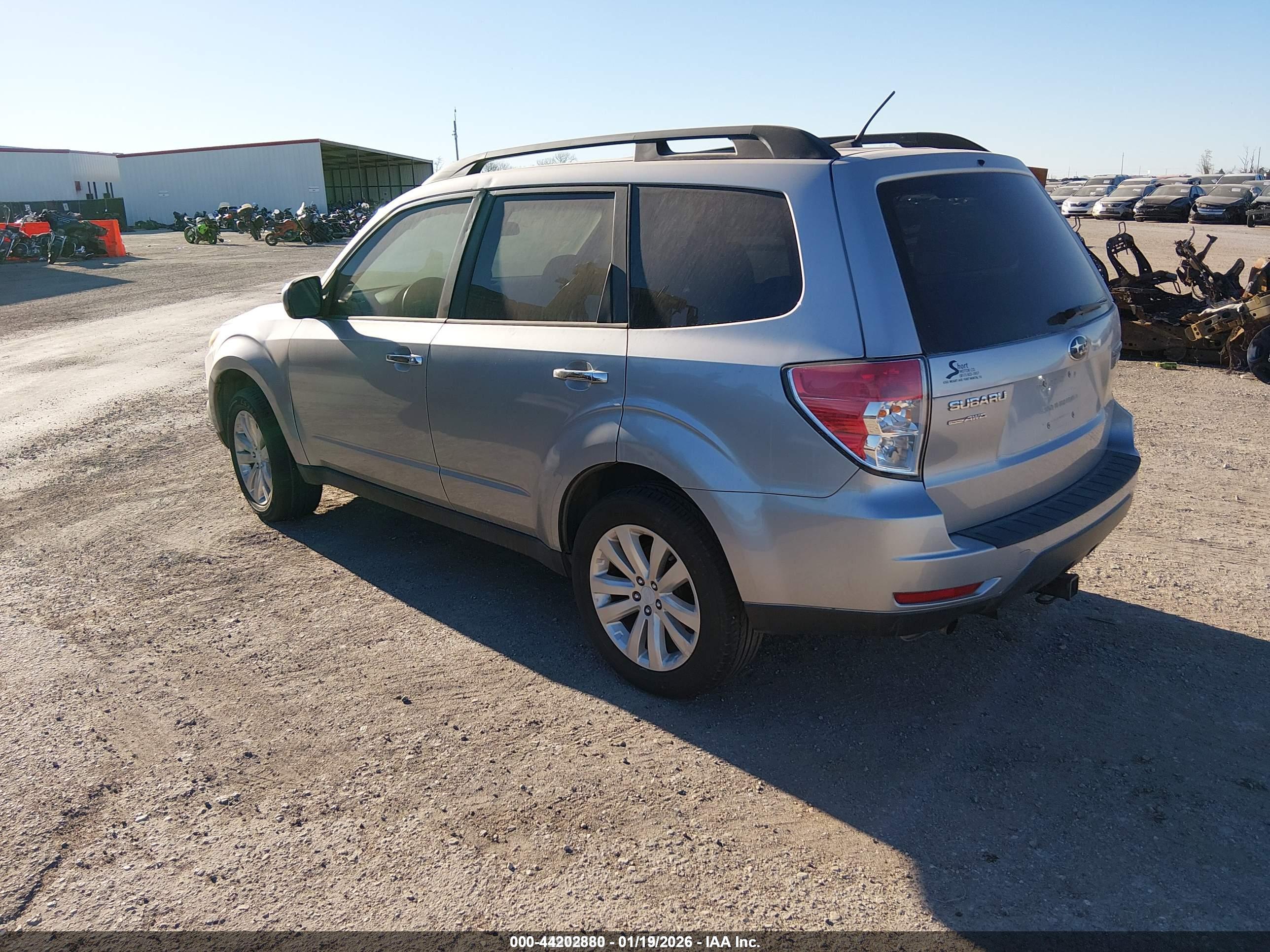 SUBARU FORESTER image 3