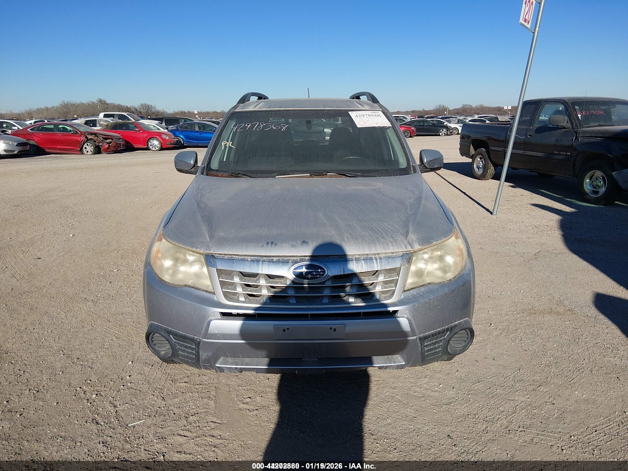 SUBARU FORESTER image 6