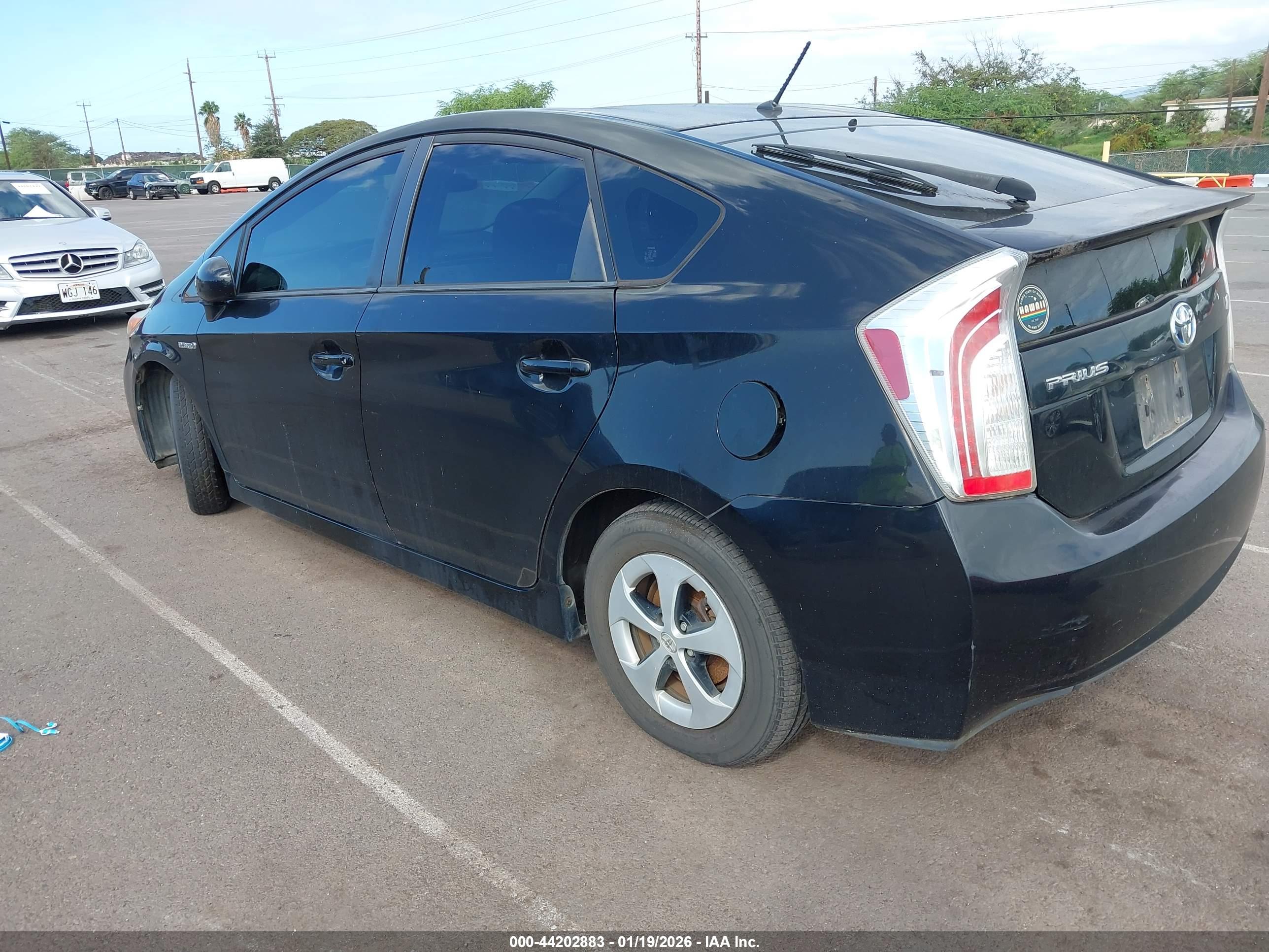 TOYOTA PRIUS image 3