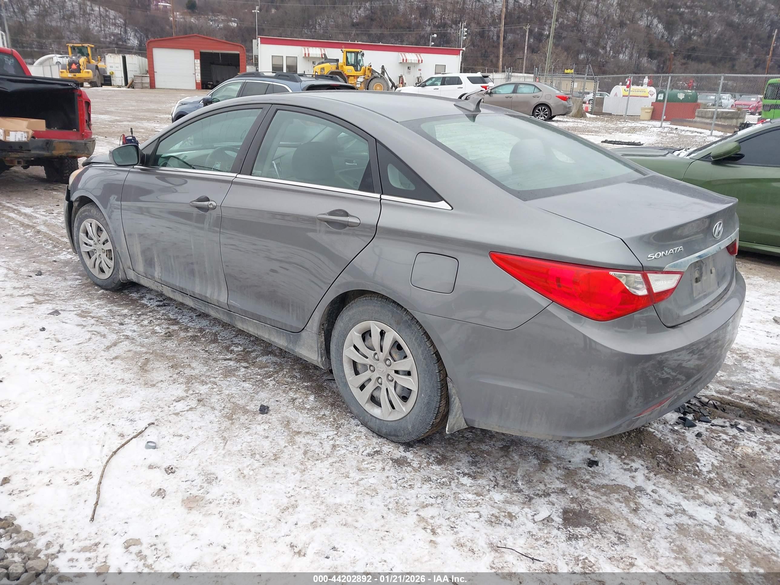 HYUNDAI SONATA image 3