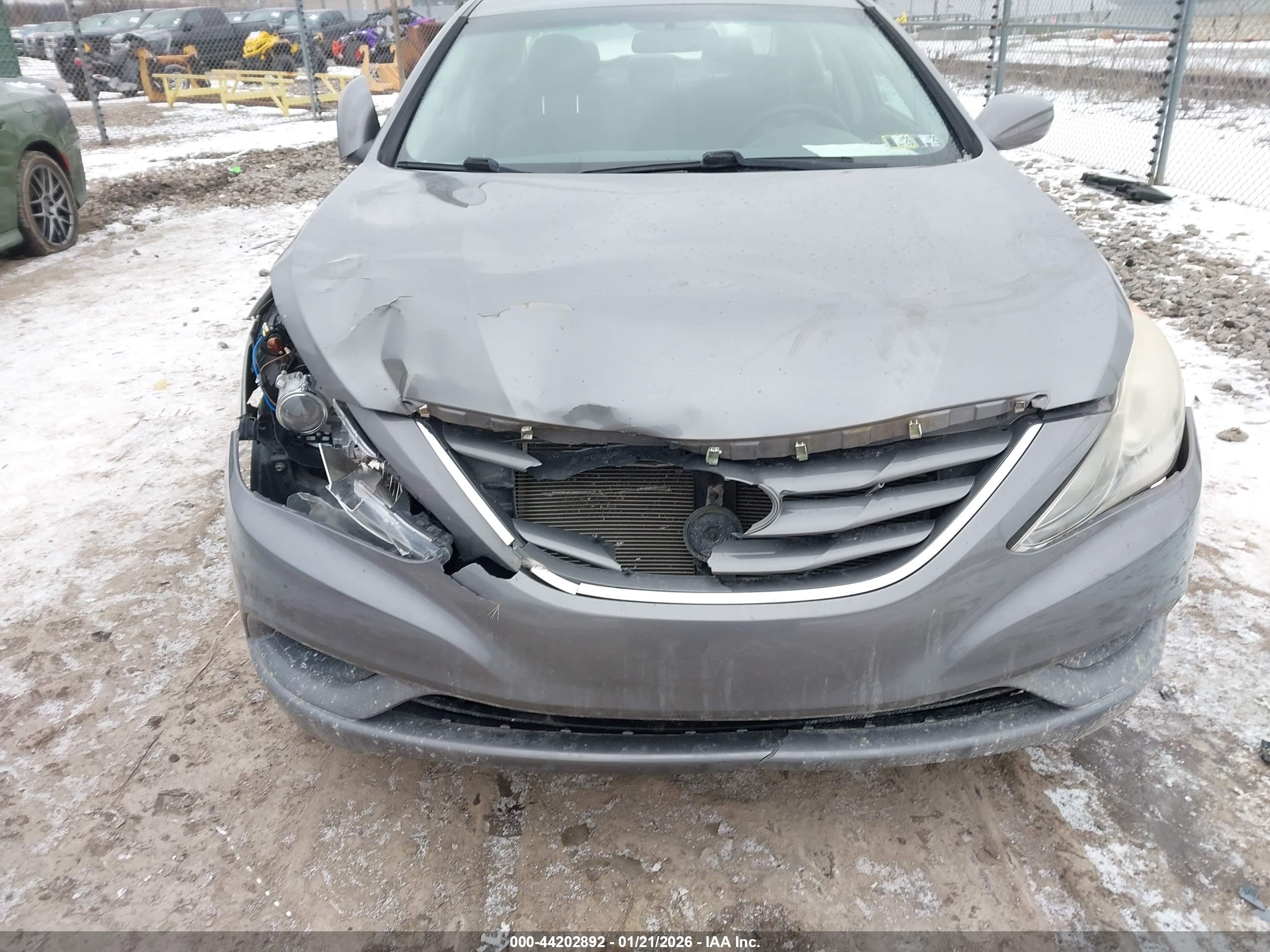 HYUNDAI SONATA image 6