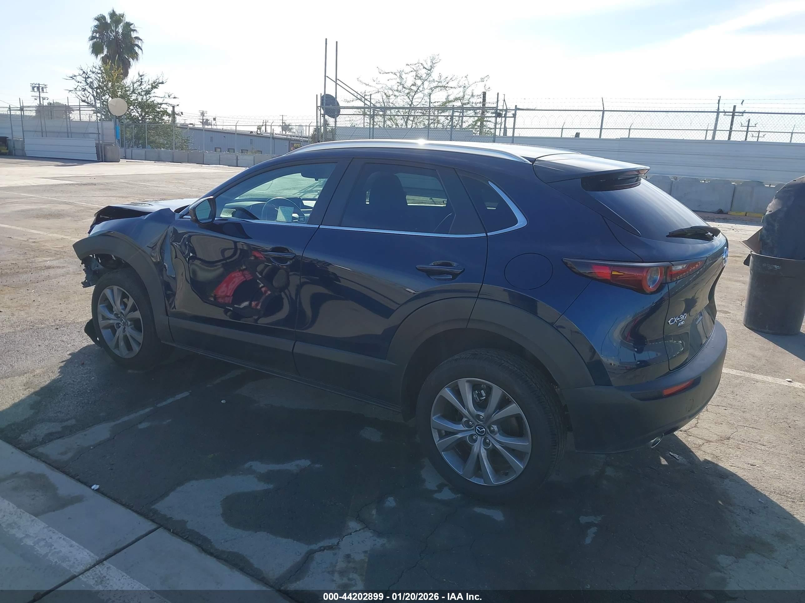 MAZDA CX-30 image 3
