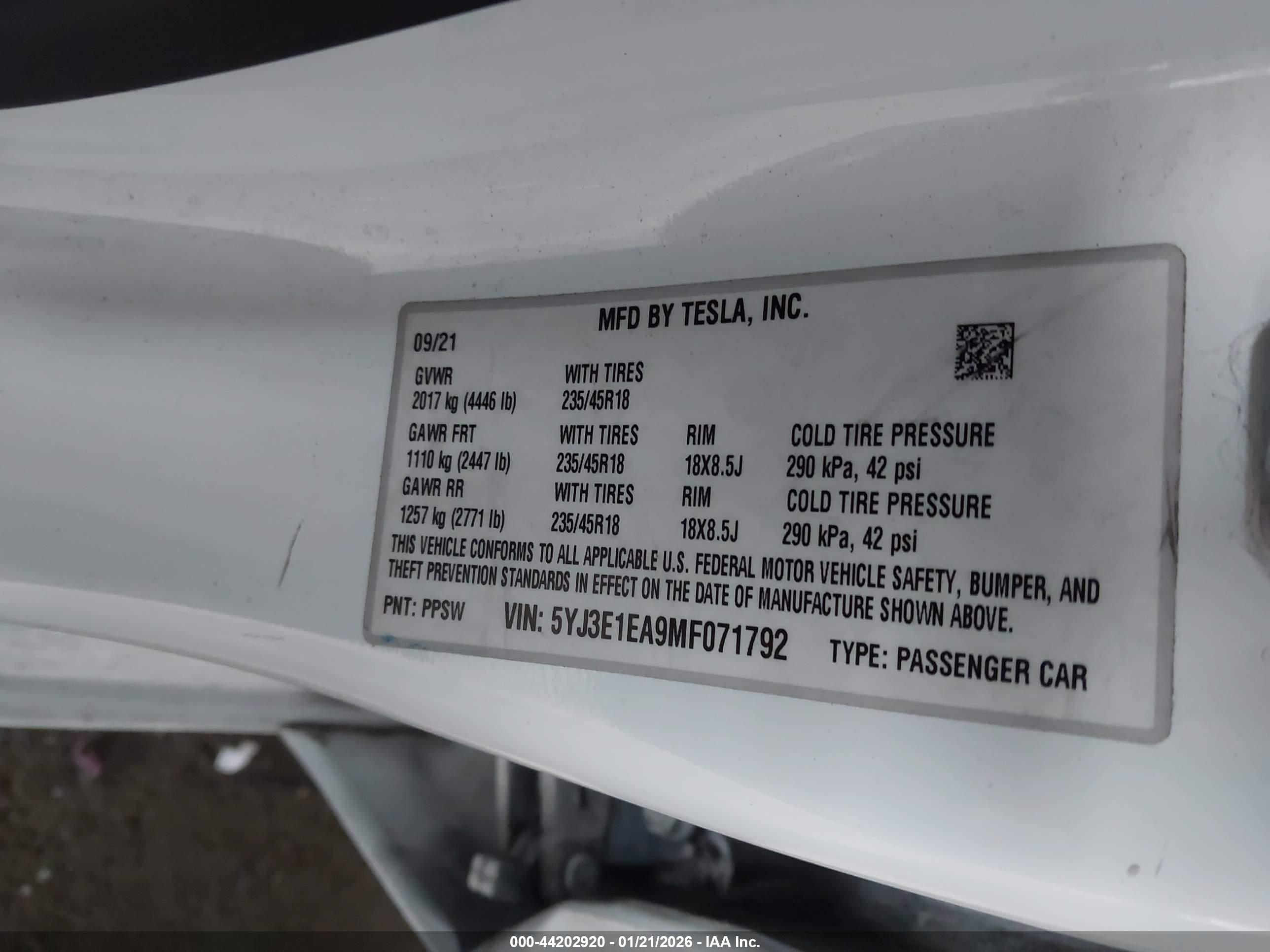 TESLA MODEL image 9
