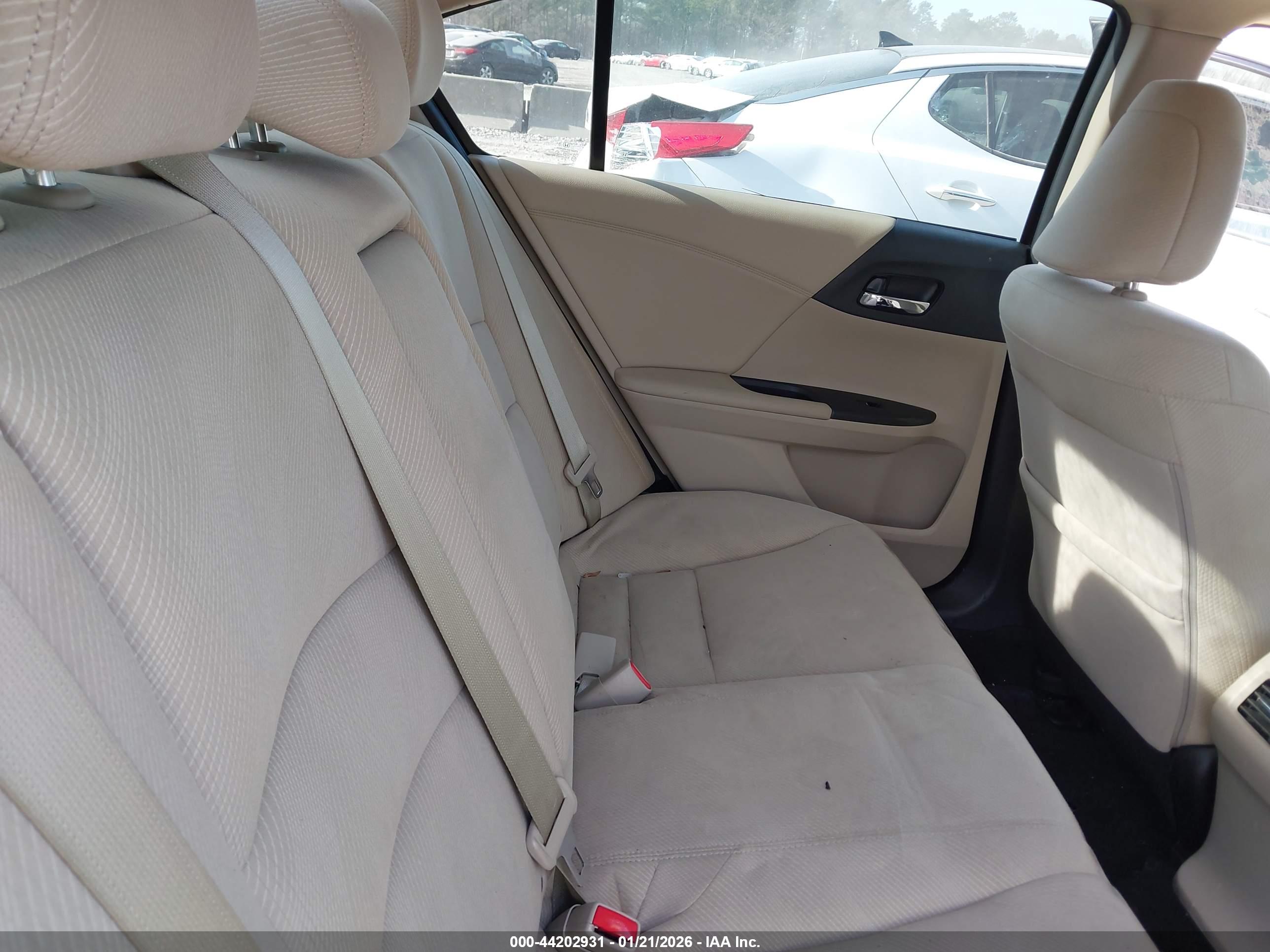 HONDA ACCORD image 8